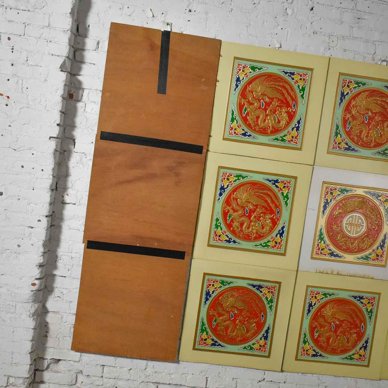 Asiatische Vintage-Tropfen-Deckentafeln, handbemalt und geprägt, 18er-Set im Angebot 2