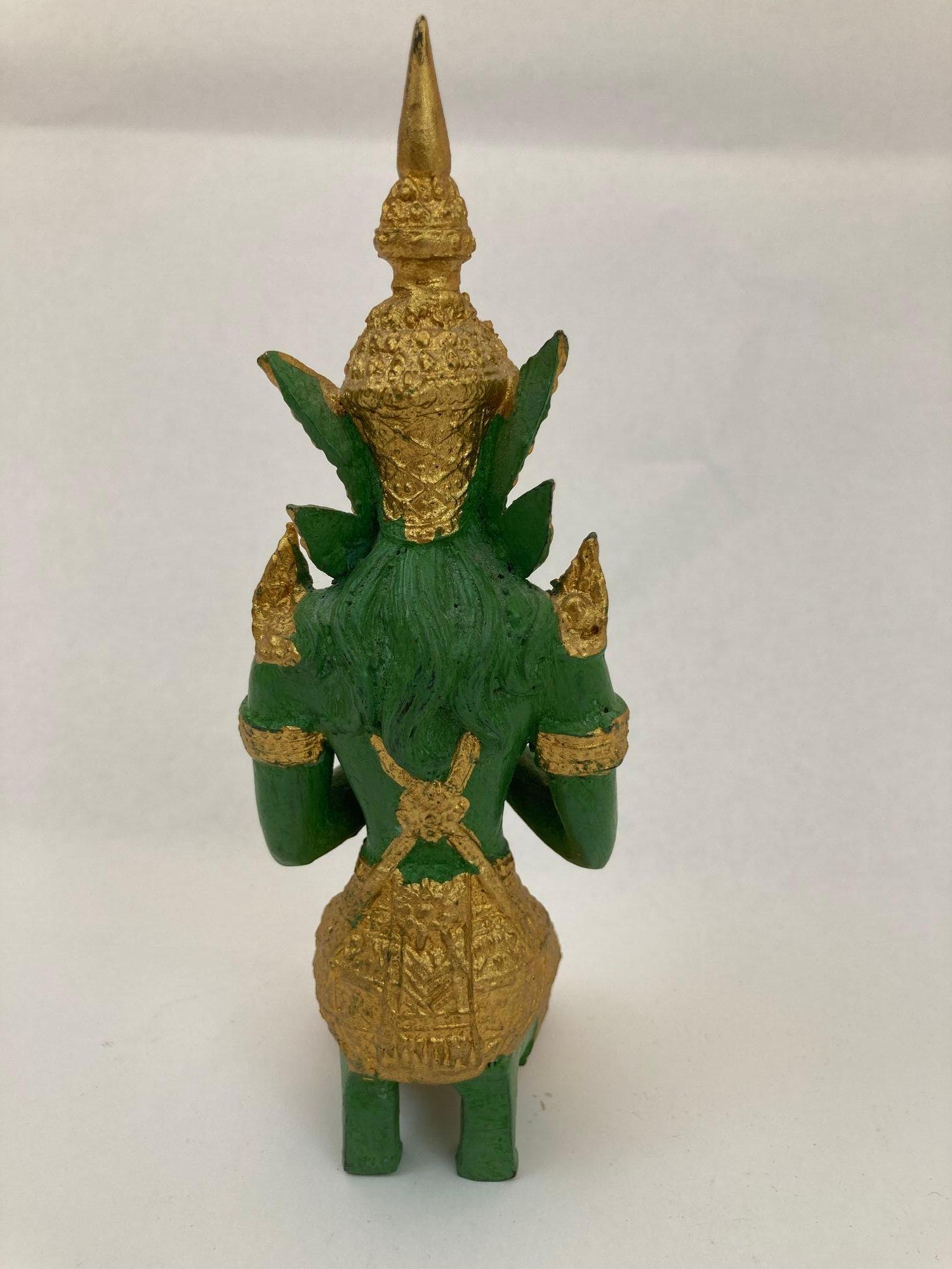 Vintage Asian Bronzo dorato Thai inginocchiato Angelo Sacro Teppanom 1950s In condizioni buone in vendita a North Hollywood, CA