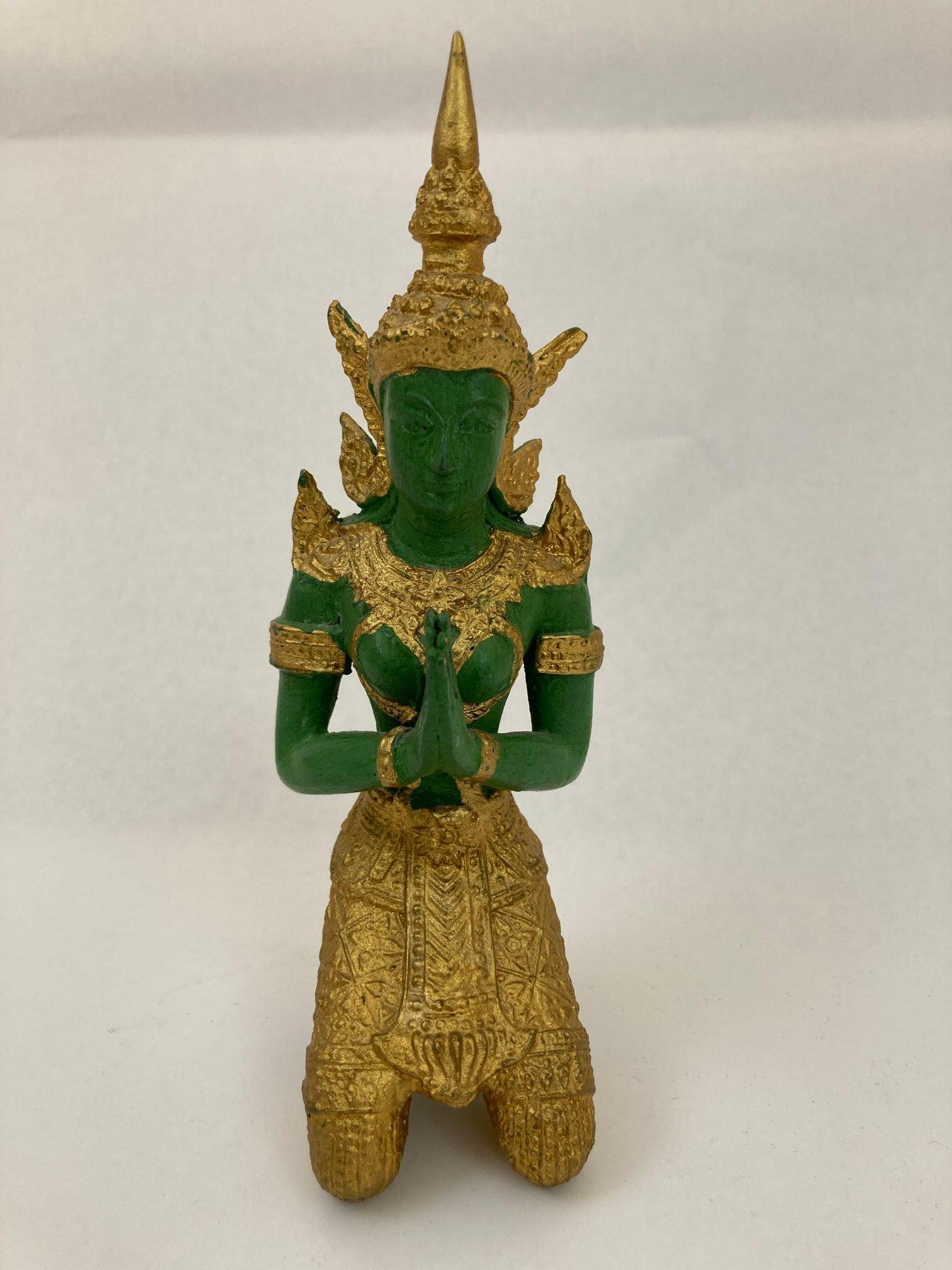XX secolo Vintage Asian Bronzo dorato Thai inginocchiato Angelo Sacro Teppanom 1950s in vendita