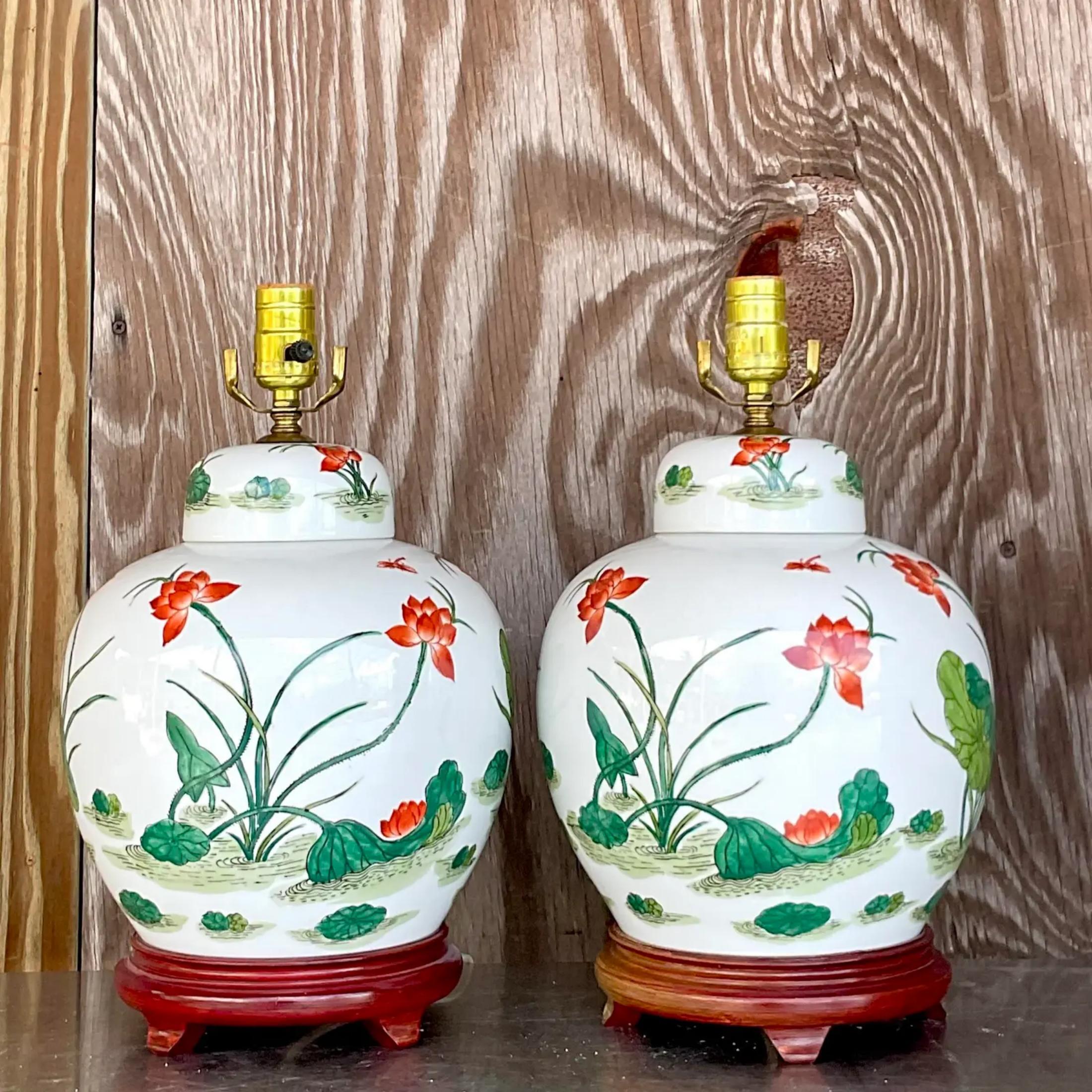 Asiatische glasierte Vintage-Keramik- Ingwerglas-Lampen aus Keramik – ein Paar im Zustand „Gut“ im Angebot in west palm beach, FL