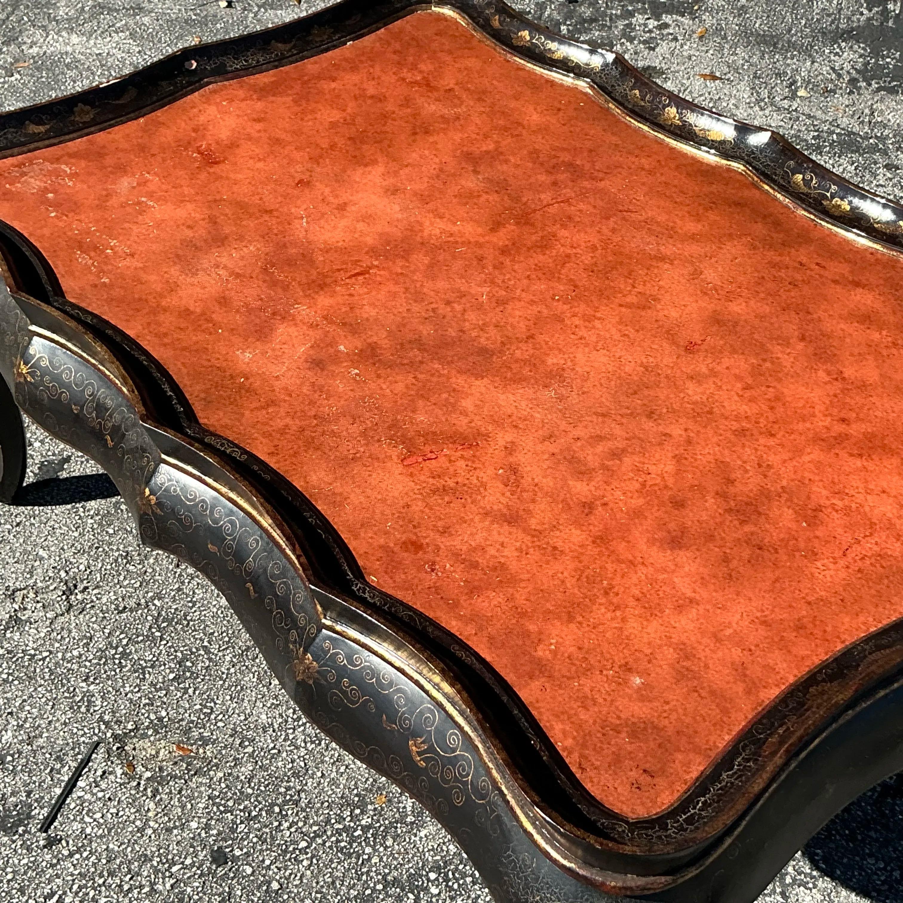 Table basse asiatique vintage Gregorius Pineo en laque japonaise en vente 2