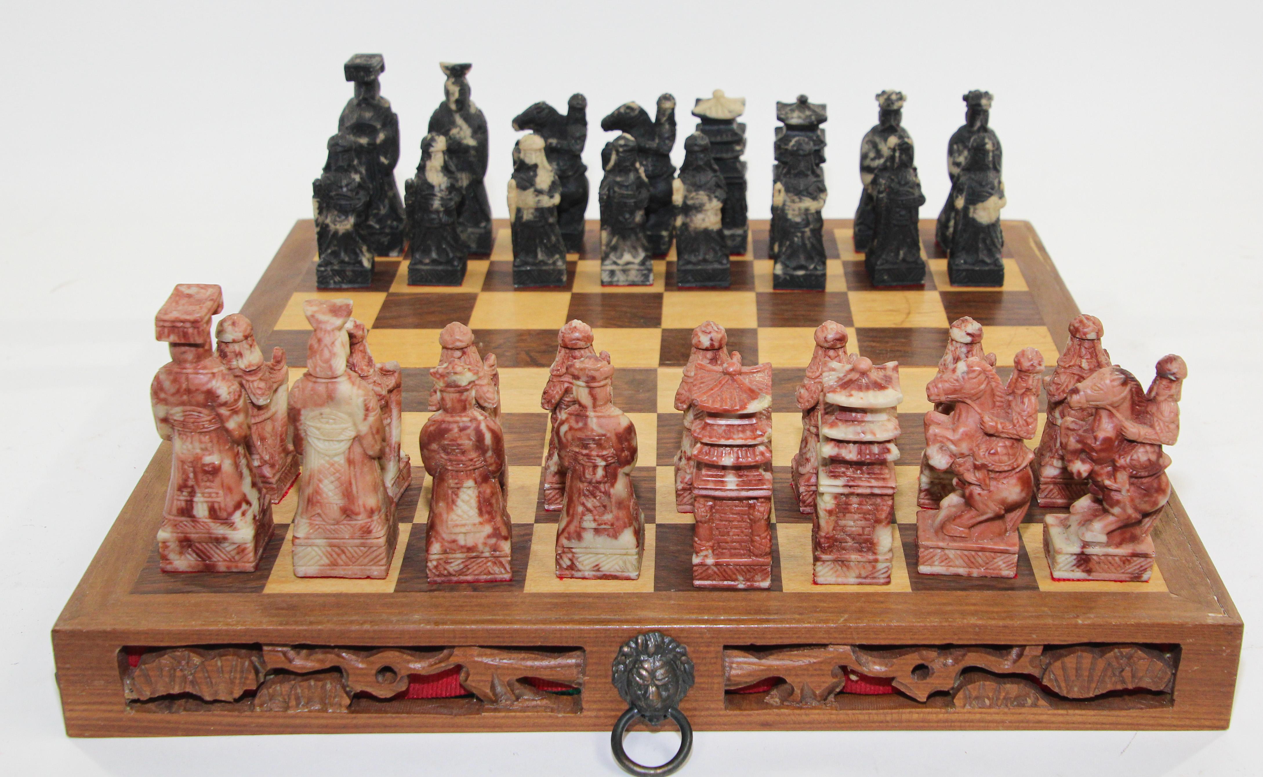 vintage style Details about   Delicate hand-carved Thai wooden chess pieces made from red wood 