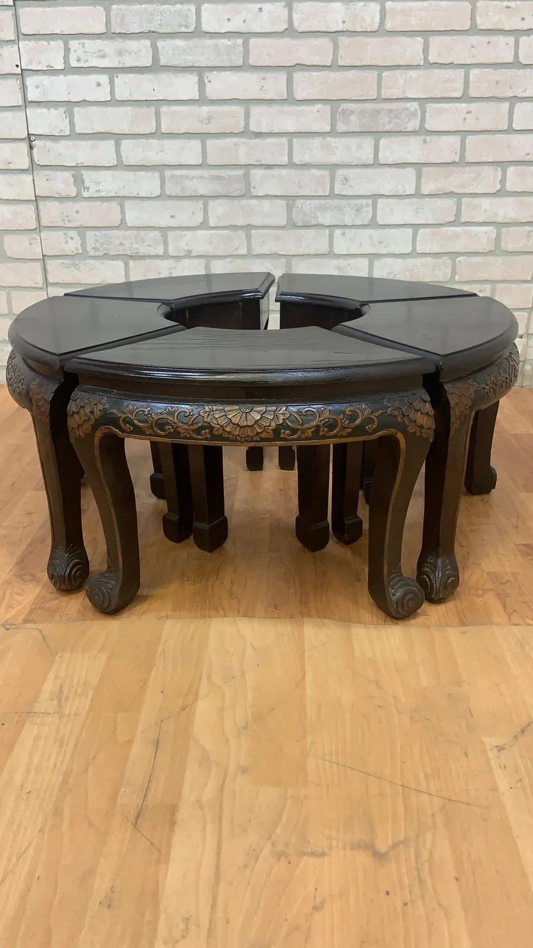 Vintage Asian Modern Style Carved Ornate Tea/Coffee Table With 5 Nesting Stools In Good Condition For Sale In Chicago, IL