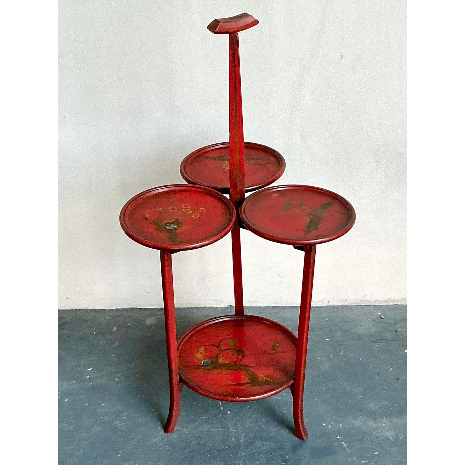 Mesa con tres bandejas Vintage Asian Hand Painted Chinoiserie en venta 3