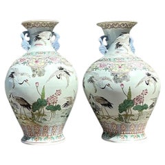 Vintage Asian Hand bemalt Kranich Urnen - ein Paar