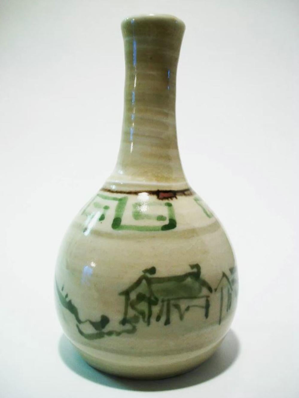 Vase vintage en poterie d'atelier de style asiatique avec décoration peinte à la main - non signé - fin du 20e siècle.

Excellent état vintage - défauts de fabrication et de glaçure (comme photographié) - pas de perte - pas de dommage - pas de