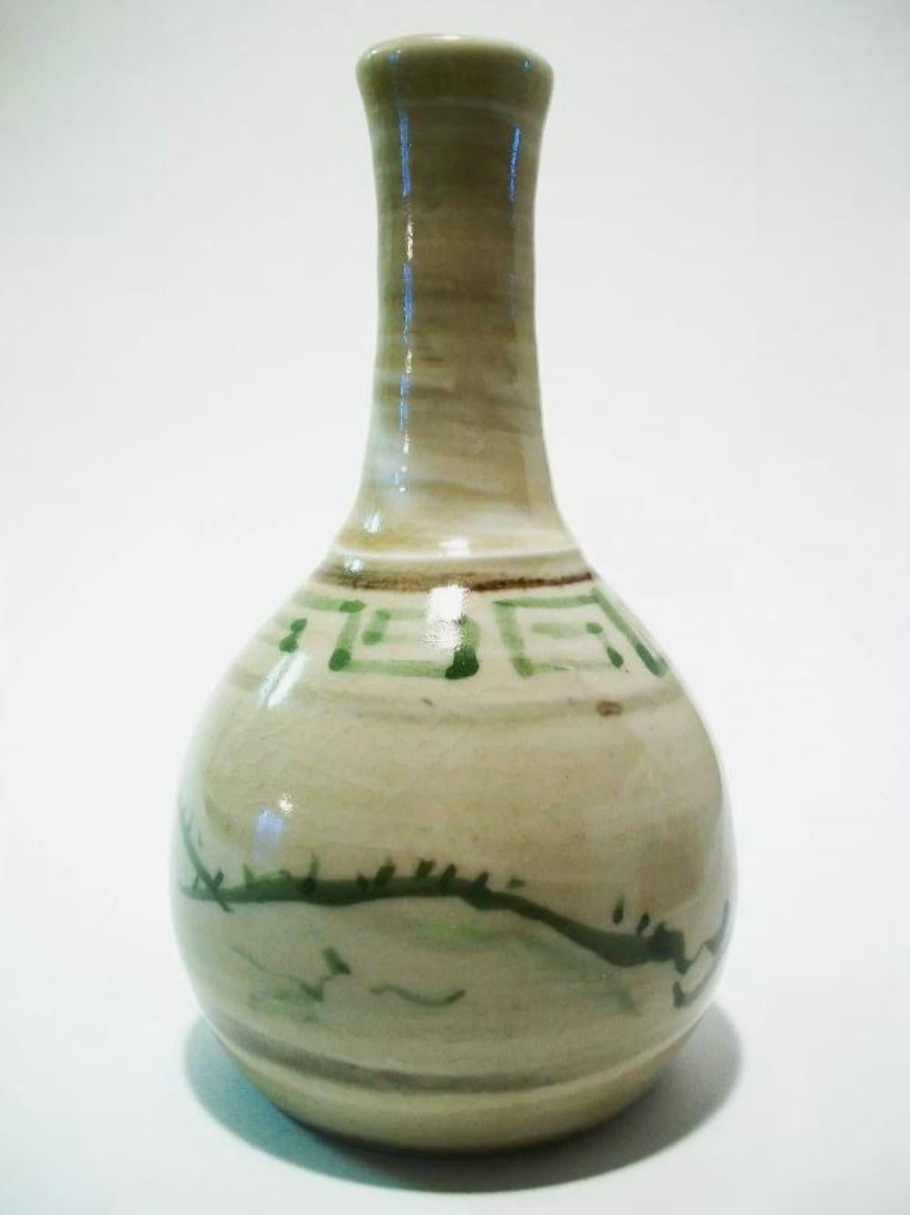 Exportation chinoise Vintage Asian Hand Painted Studio Pottery Vase - Non signé - Fin du 20ème siècle en vente