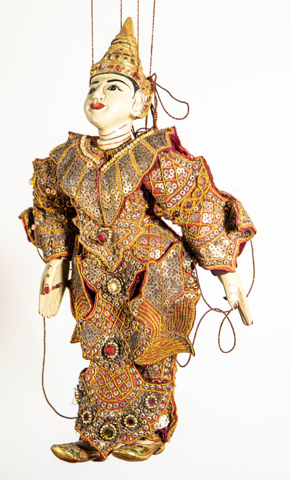 1950s Asian Handcrafted Wood Burmese String Opera Marionette Wall Decor In Good Condition For Sale In North Hollywood, CA