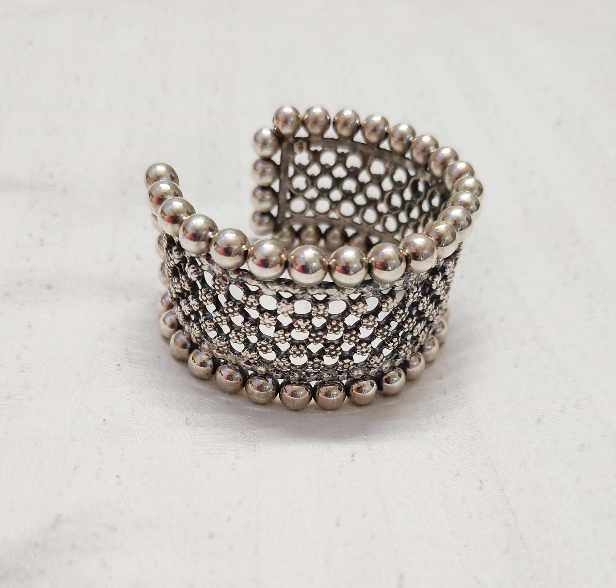 Hand-Crafted Vintage Asian Indian Silver Bracelet Oriental Jewelry Jewellery For Sale