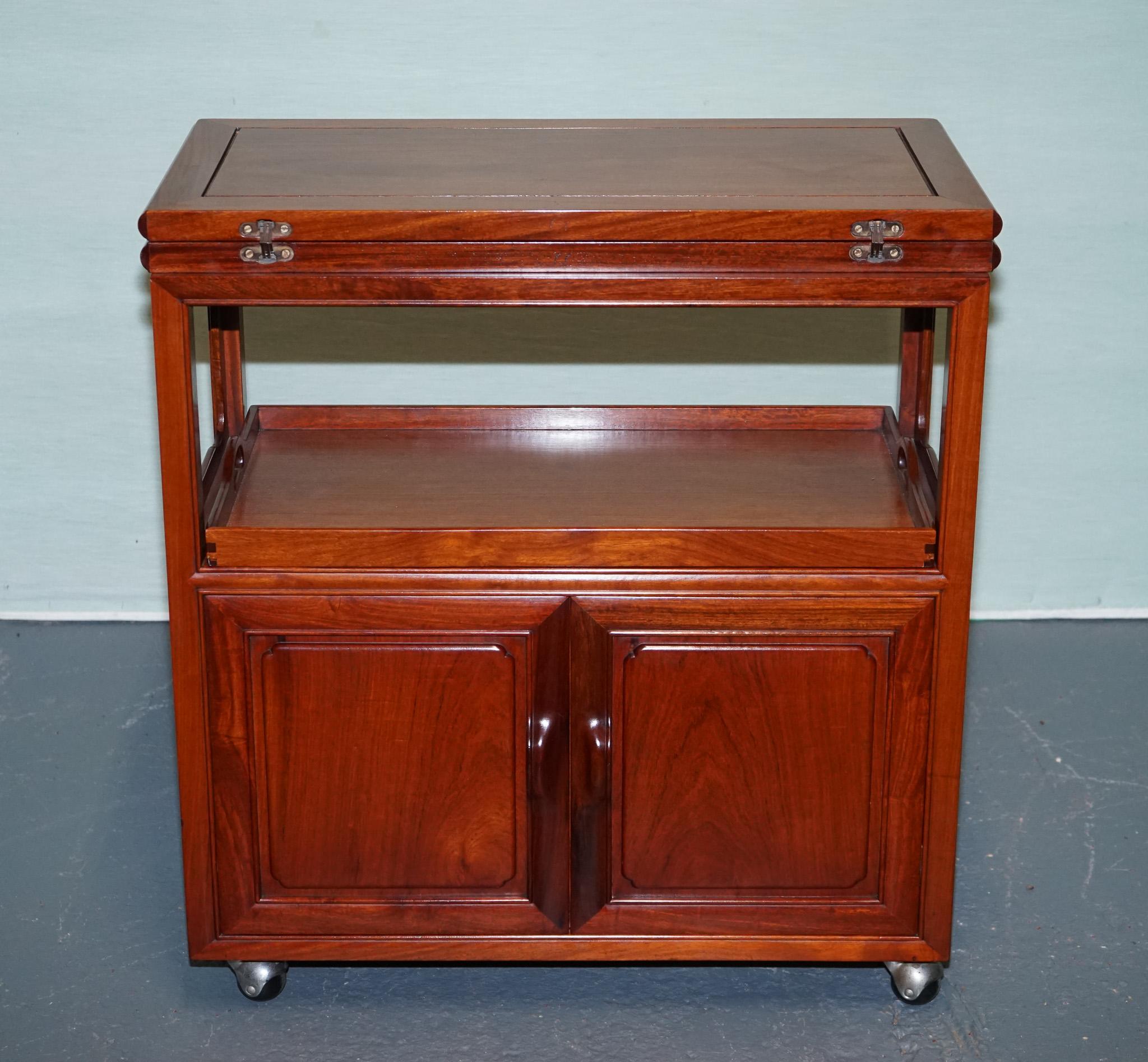 20th Century VINTAGE ASIAN iNSPIRED ROLLING BAR CABINET MID CENTURY TEA OR LIQUOR CART For Sale