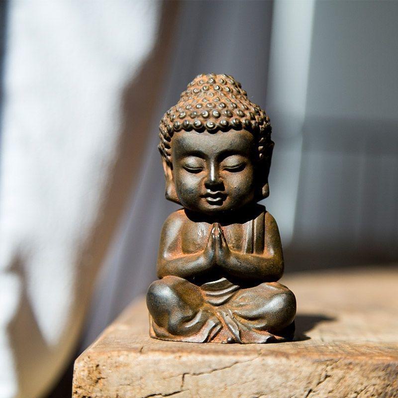 Ferro Vintage asiatico in ferro Art Deco Baby Shakyamuni Tathagata Buddhas Set in vendita