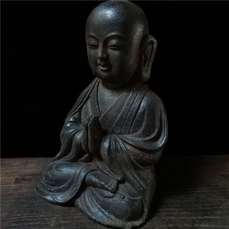 Vintage Asian Iron Sitting Bald Arhat Statue – Symbol of Enlightenment, Discipline & Spiritual Strength

Celebrate the wisdom of early Buddhist disciples with this Vintage Asian Iron Sitting Arhat Statue, featuring a serene bald Arhat (Luohan)
