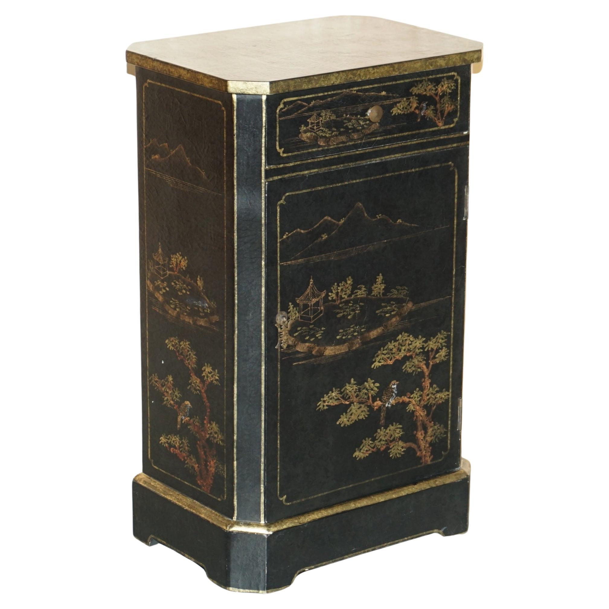 VINTAGE ASIAN JAPANNED CHINESE CHINOISERIE EBONISED LACQUERED SiDE CABINET TABLE
