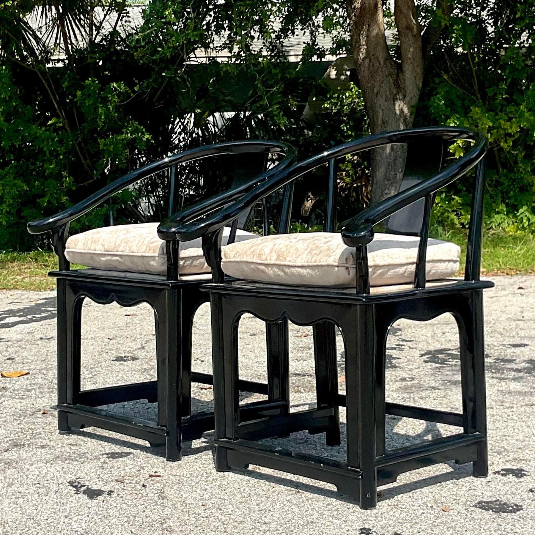 Paire de chaises longues Ming laquées d'origine asiatique Bon état - En vente à West Palm Beach, FL