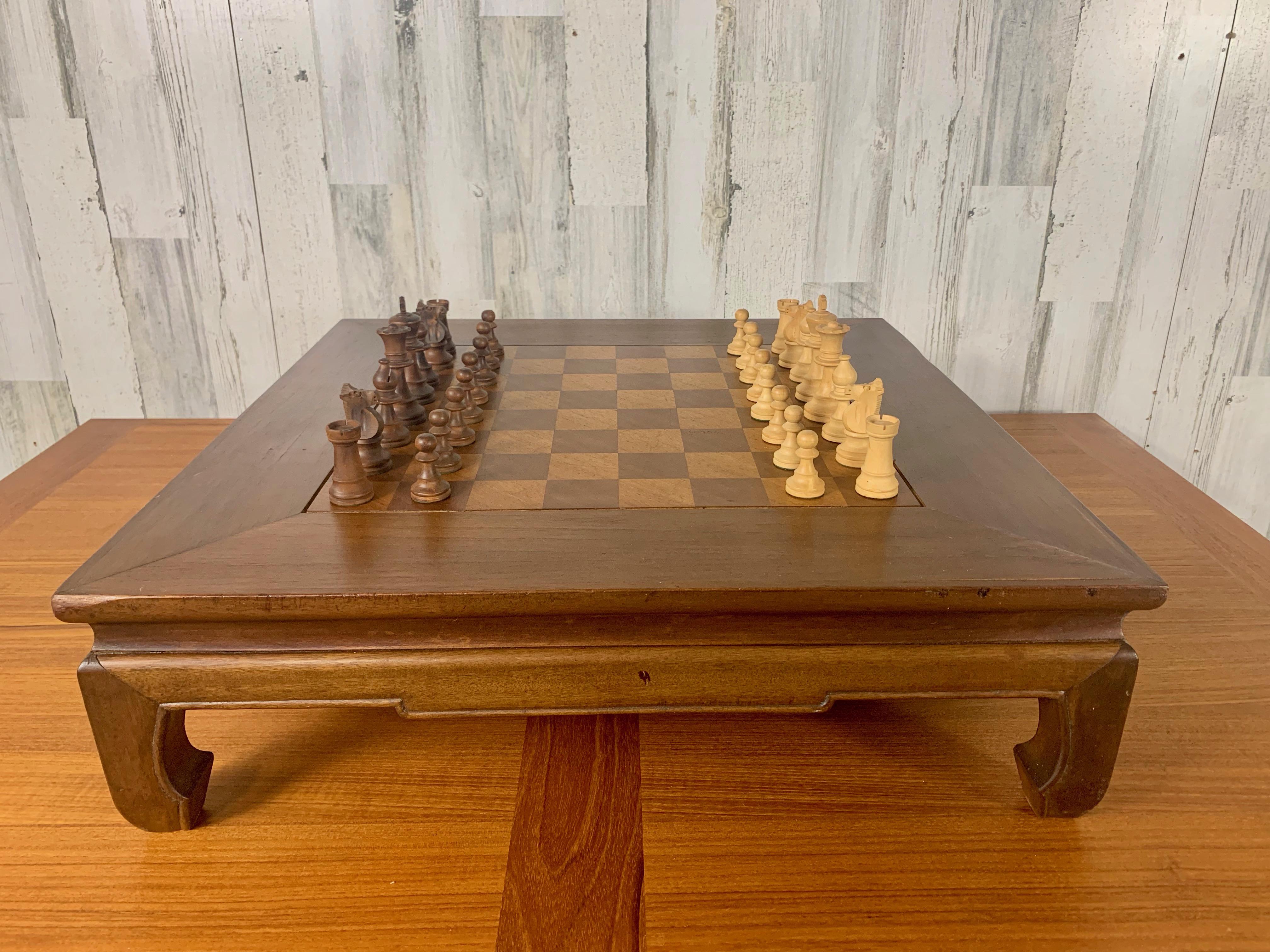 Vintage Asian Low Chess Table In Good Condition For Sale In Denton, TX