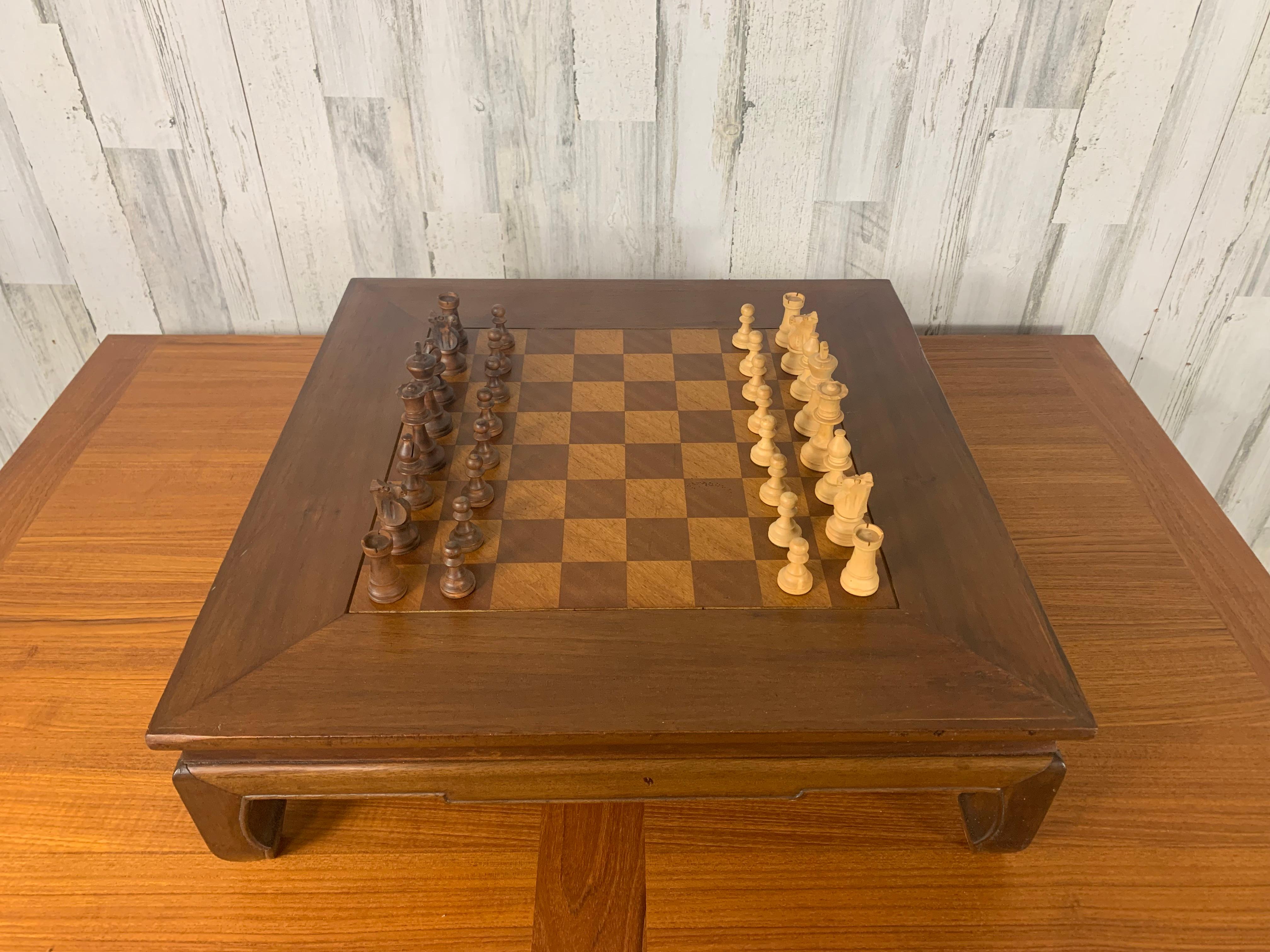 20th Century Vintage Asian Low Chess Table For Sale