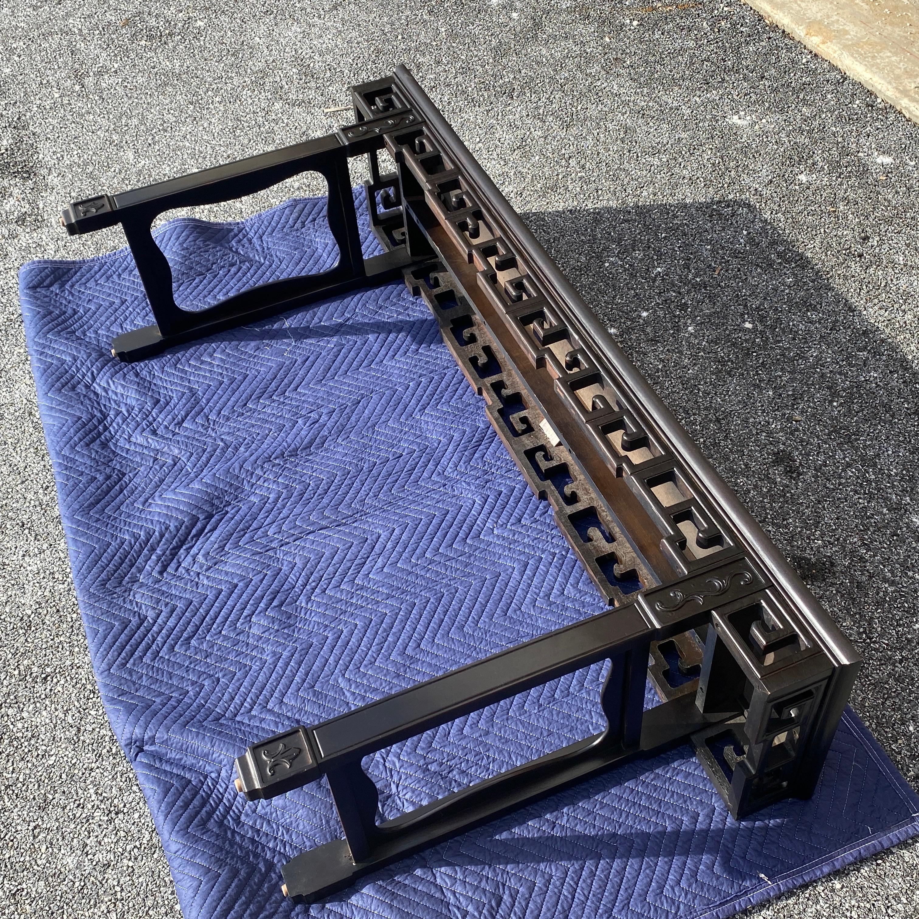 Vintage Asian Ming geschnitzt griechischen Schlüssel Ebonized Konsolentisch im Angebot 9