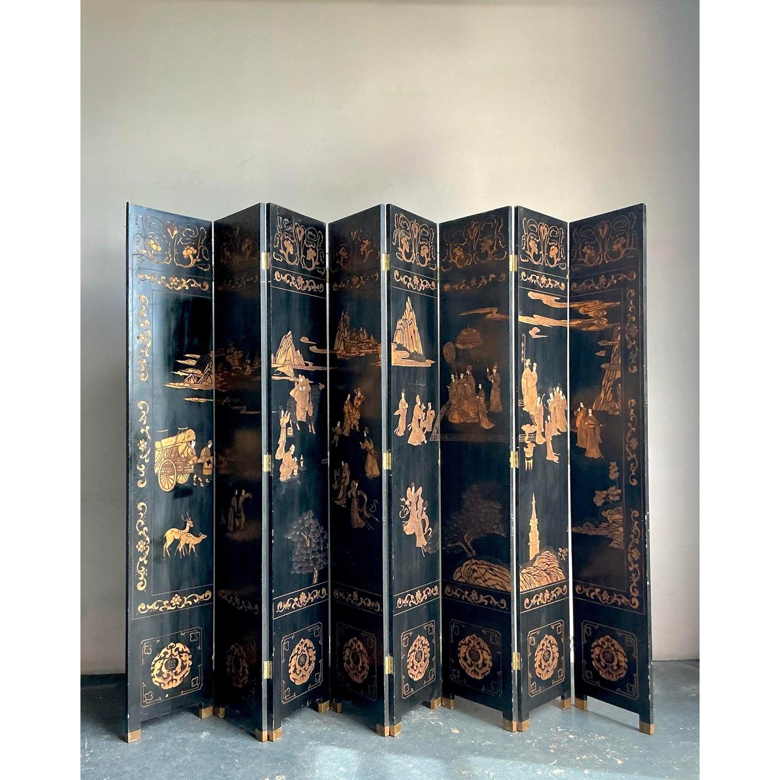 XX secolo Paravento asiatico monumentale a 8 pannelli Coromandel d'epoca in vendita