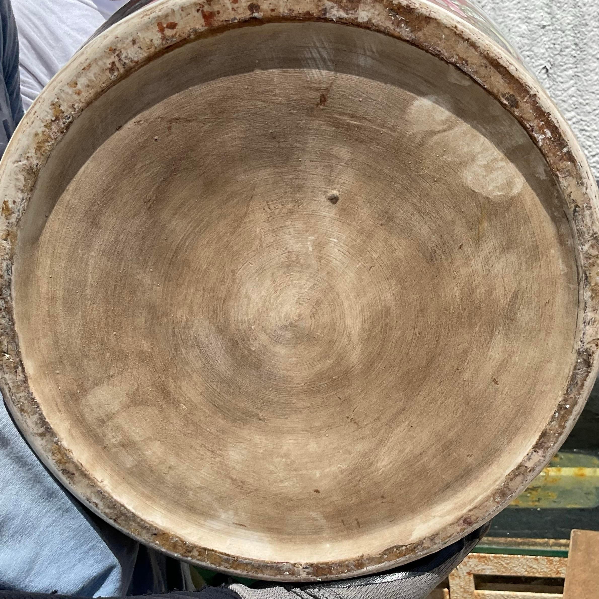 Vaso da palazzo monumentale asiatico d'epoca con medaglione a rosa e punta dorata - una coppia in vendita 1