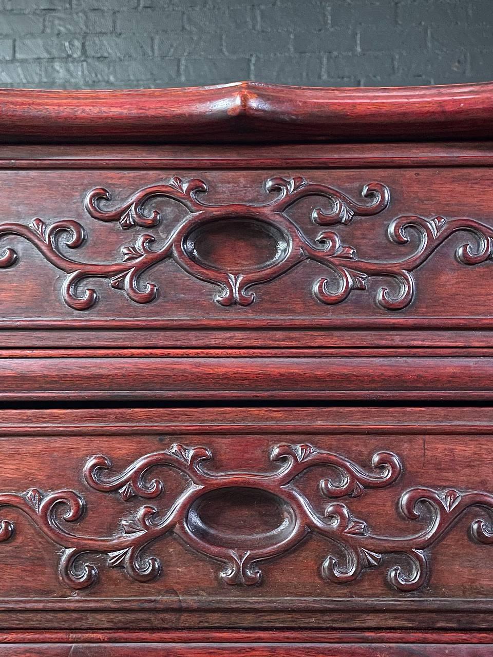 Commode de bureau vintage en bois de cerisier de style oriental asiatique en vente 3