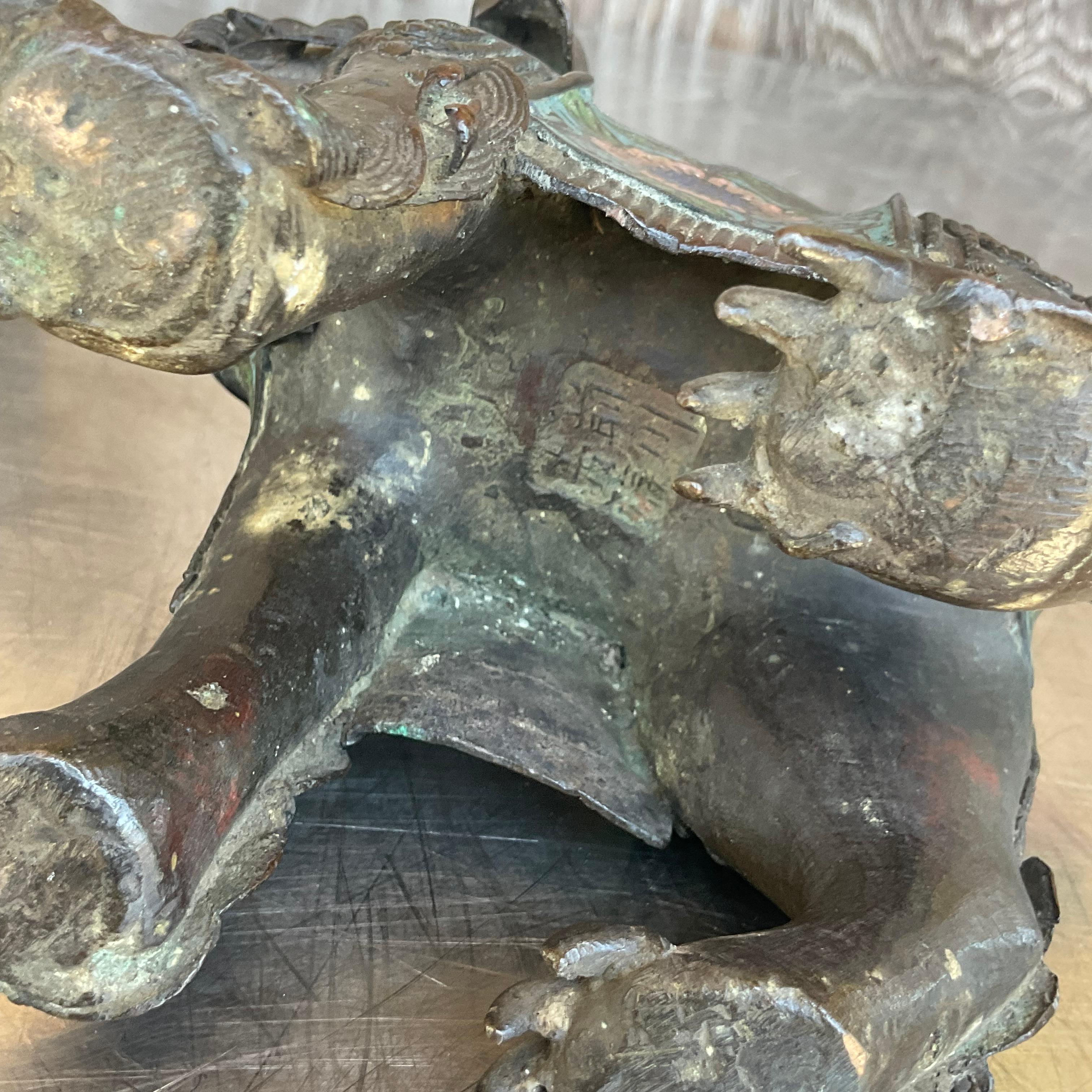 Mid-Century moderno Coppia di cani da caccia asiatici patinati d'epoca in vendita