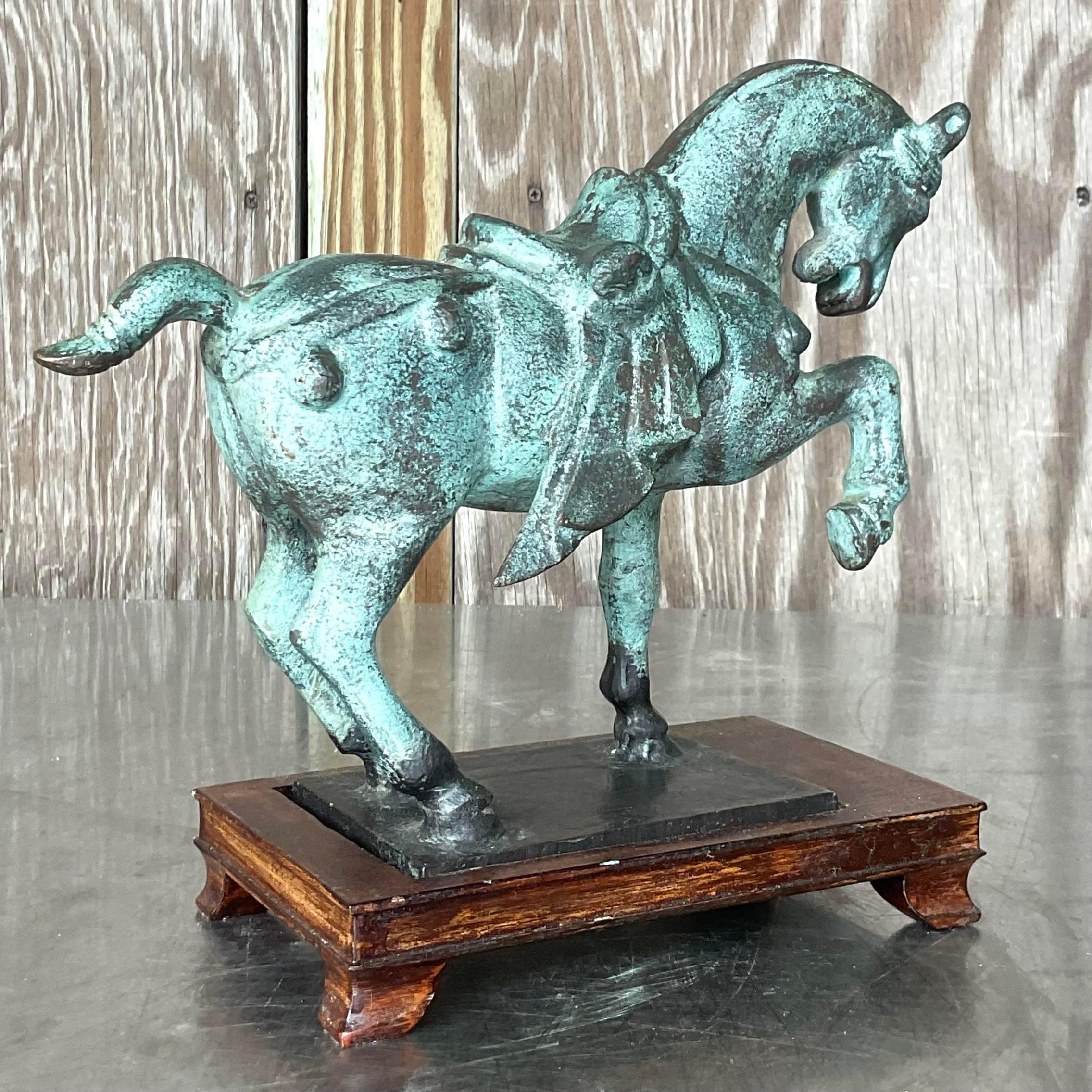 20ième siècle Vintage asiatique patiné Tang Dynasty Cheval en vente