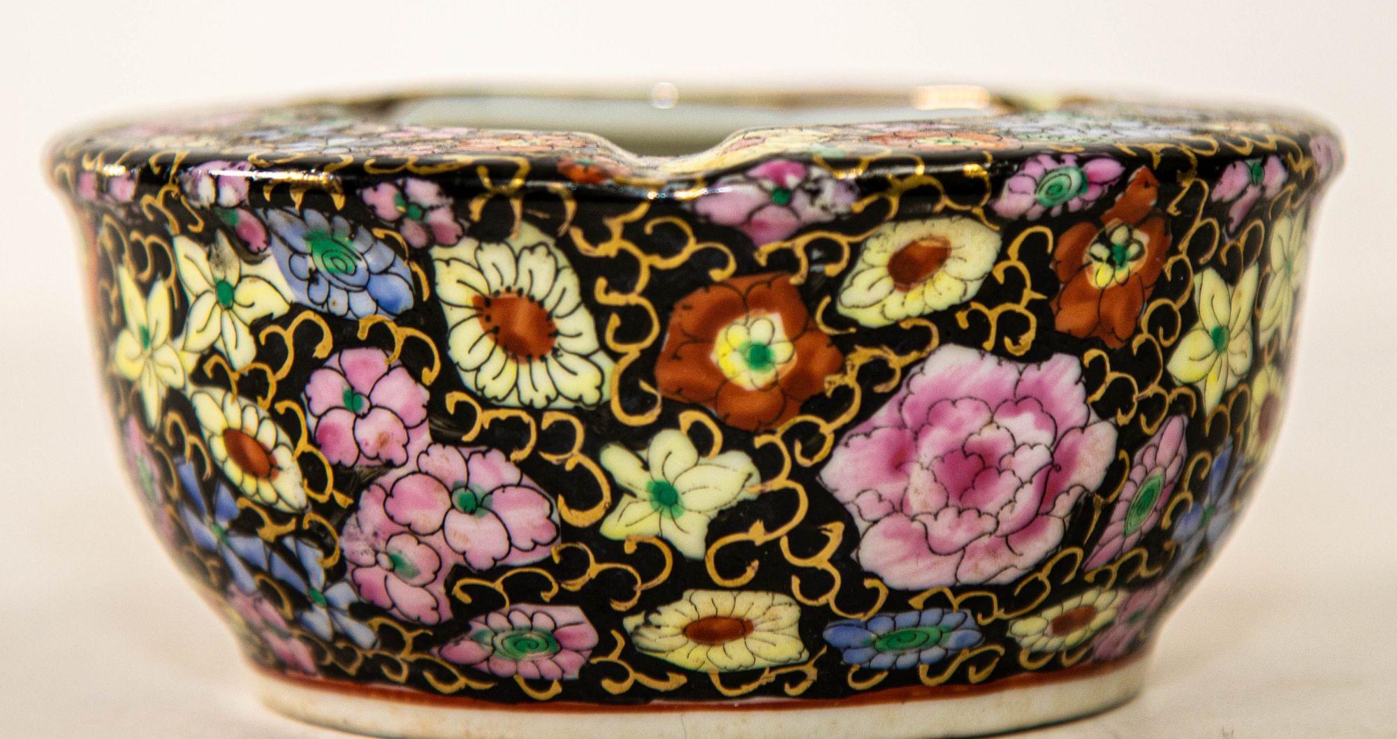 Vintage Asian Porcelain Hand Painted Black Floral Ashtray China For Sale 1