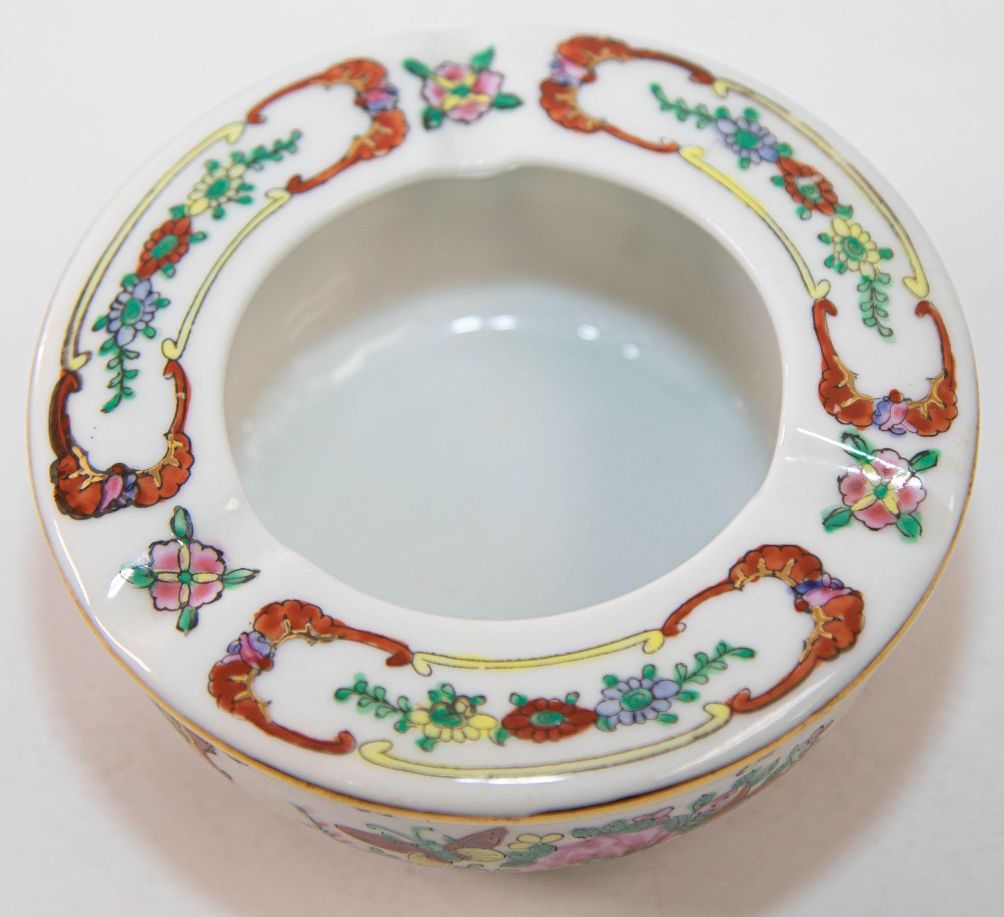 Vintage Asian Porcelain Hand Painted White Floral Ashtray China For Sale 2