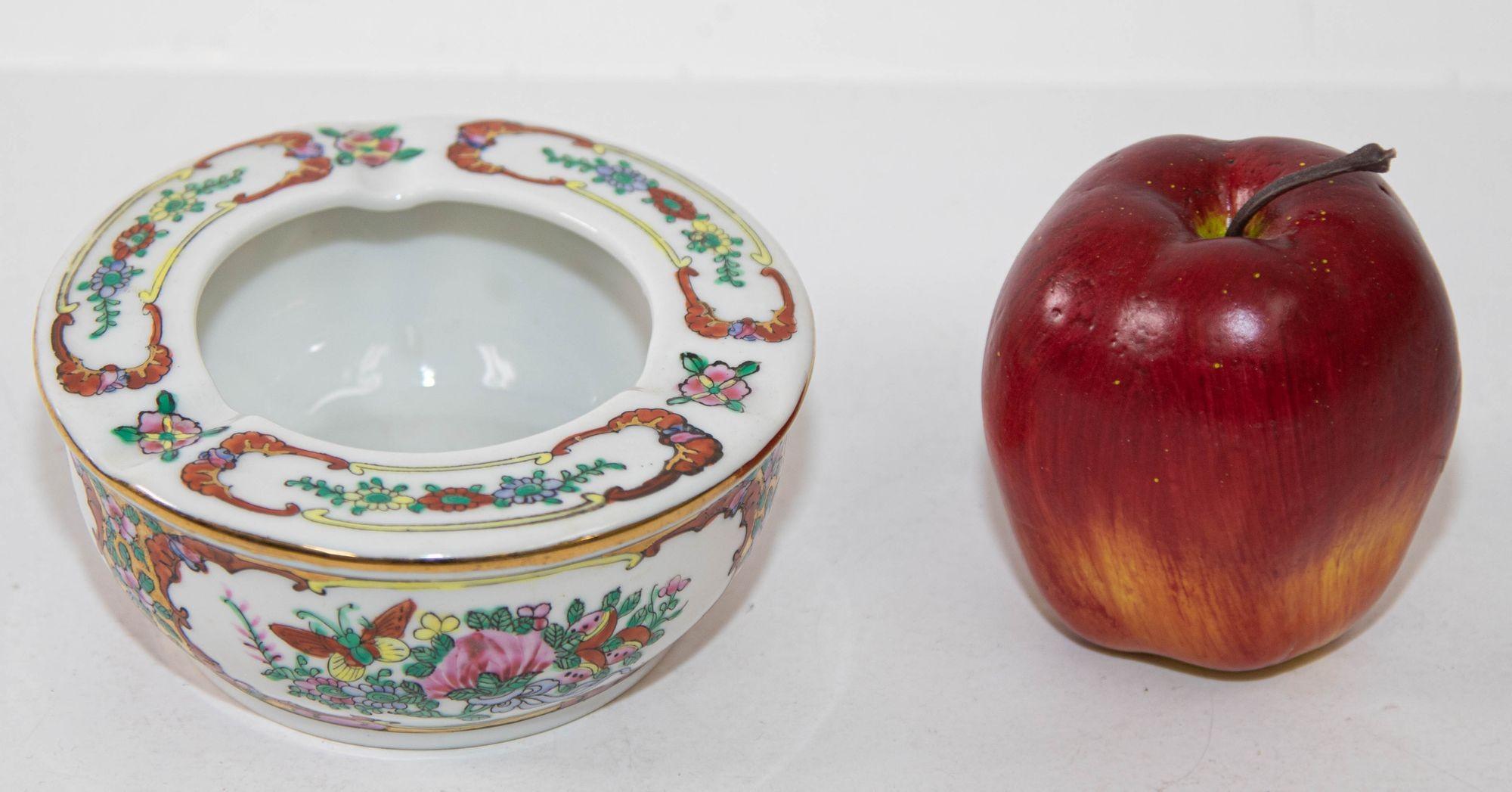 Hand-Painted Vintage Asian Porcelain Hand Painted White Floral Ashtray China For Sale