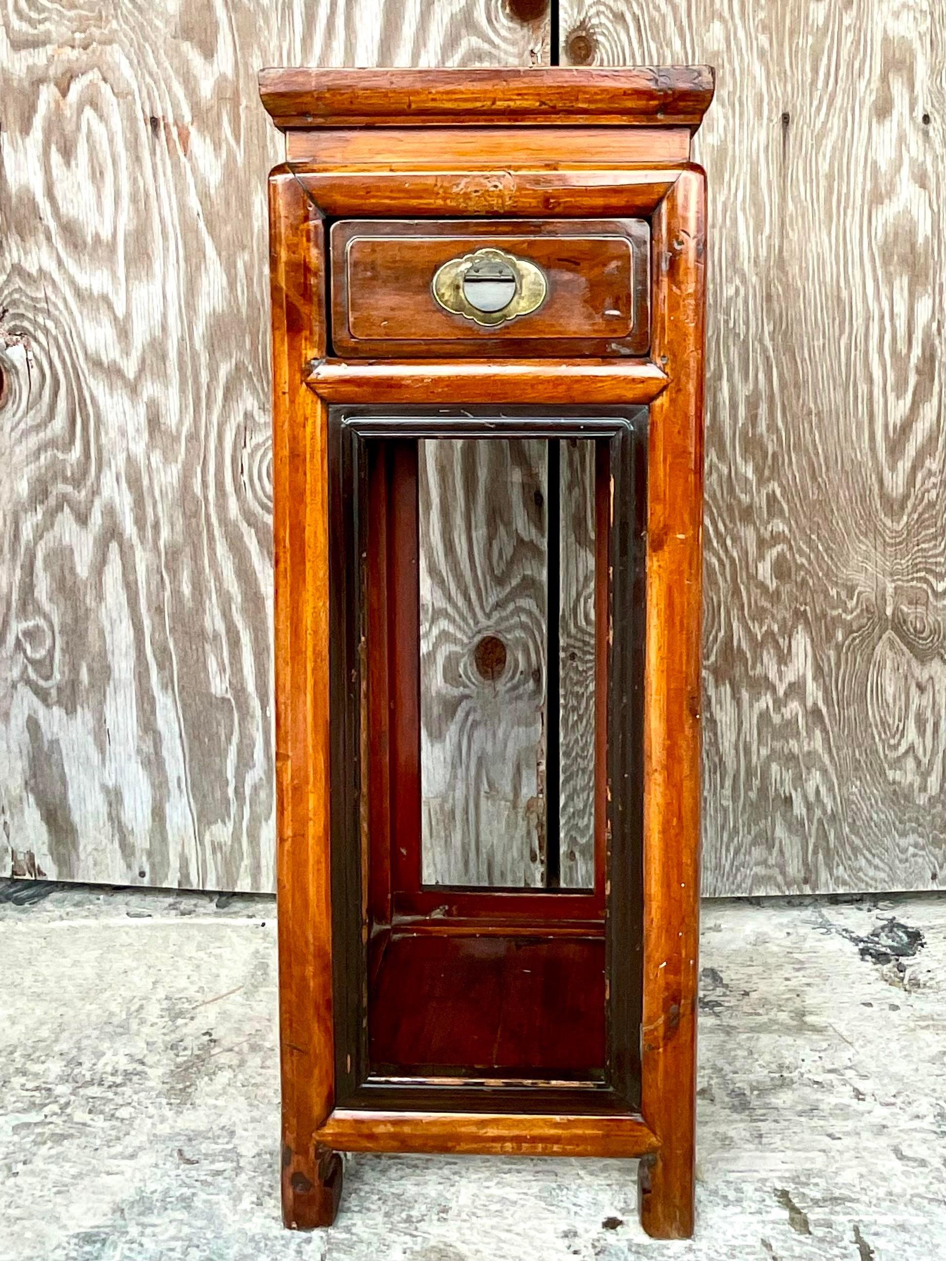 Vintage Asian Reclaimed Wood Medallion Pedestal im Angebot 2