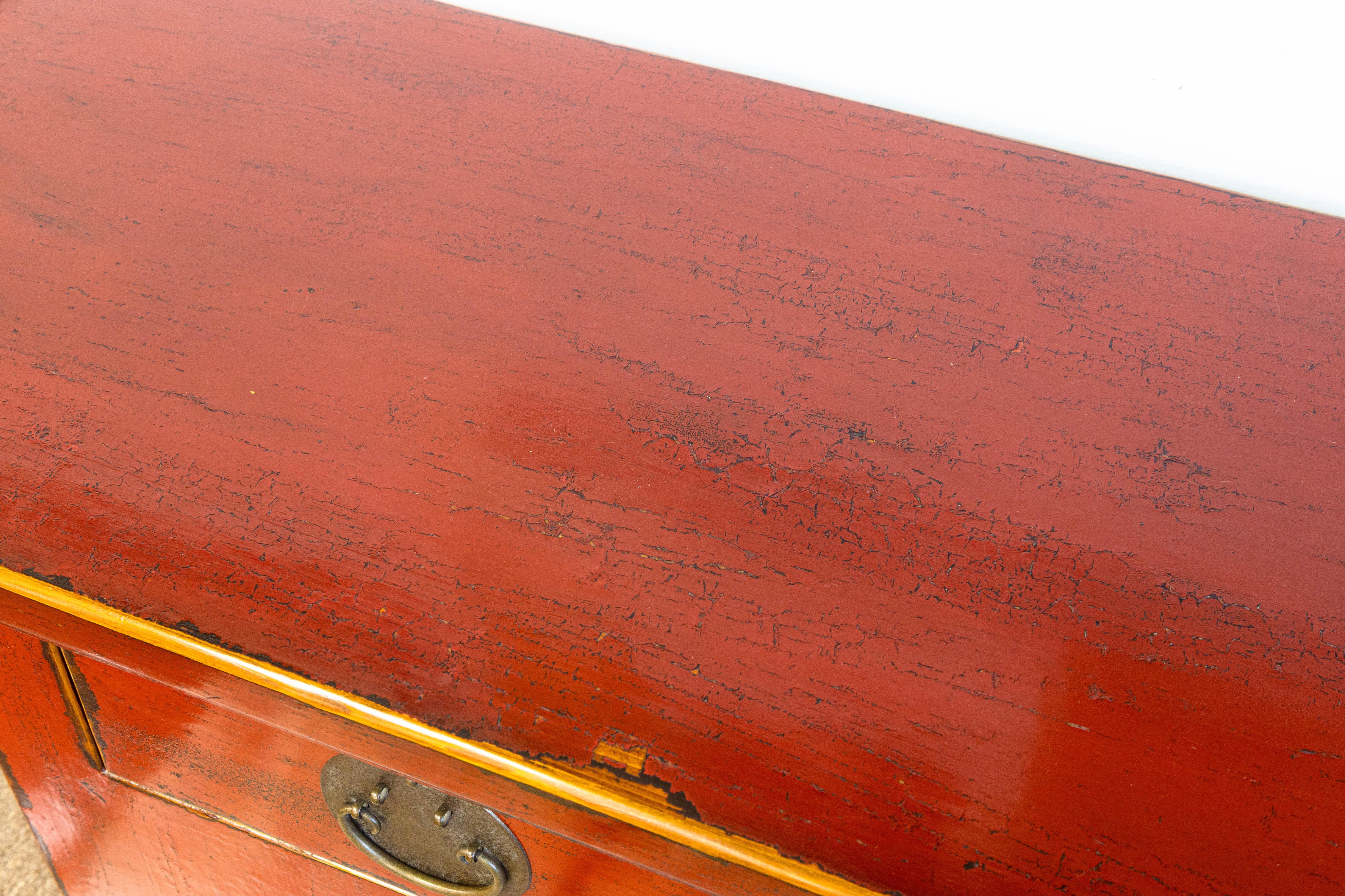 Vintage Asian Rot Lackiert mit Messing Hardware Sideboard Buffet Schrank im Angebot 4