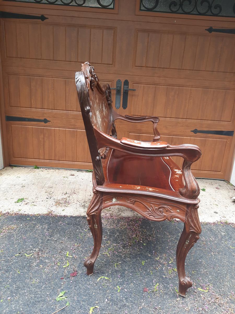 Vintage Asian Rosewood Loveseat with Mother of Pearl Inlay For Sale 1