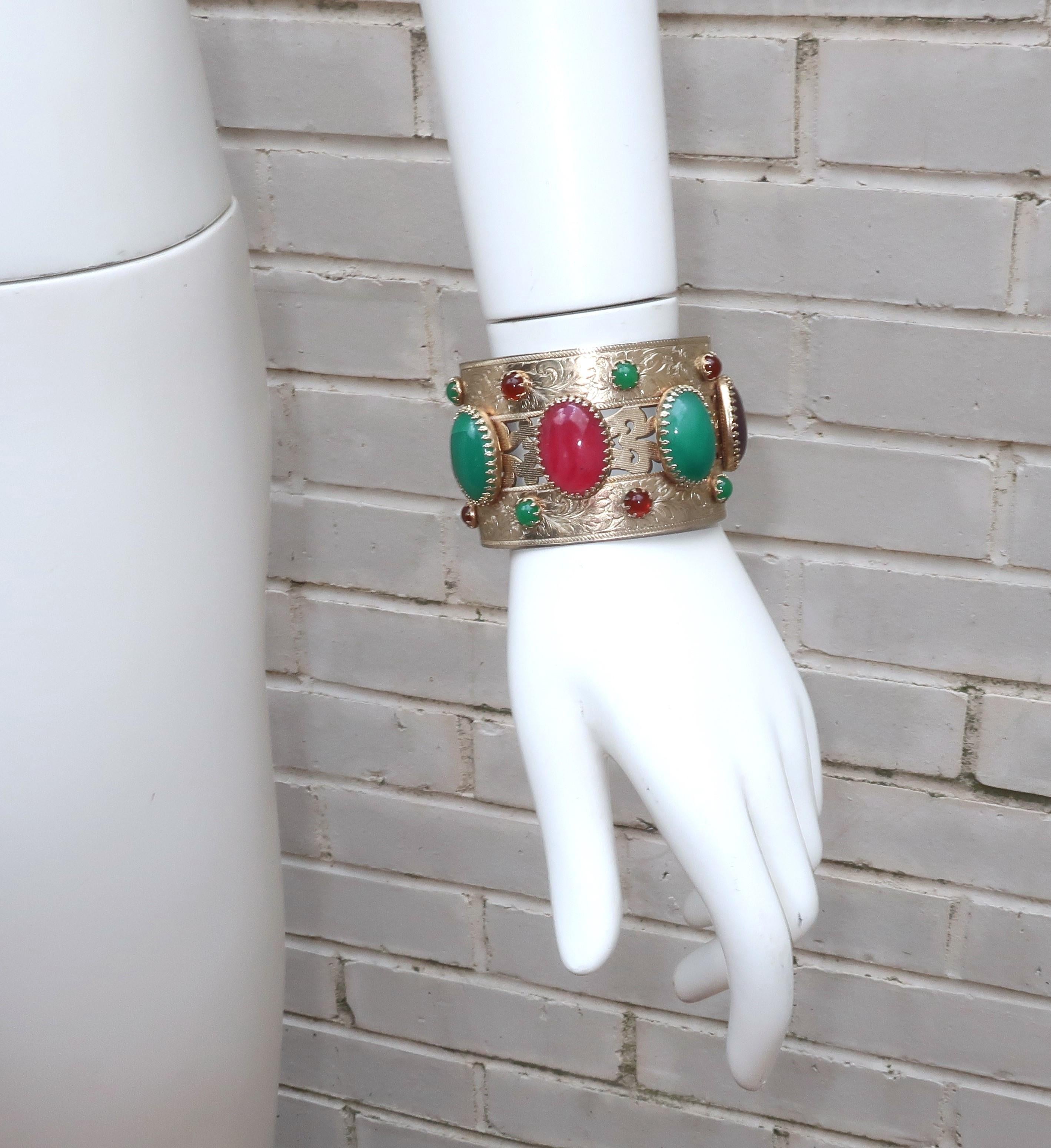 Bracciale vintage con finti cabochon in stile Asian Style in vendita 7