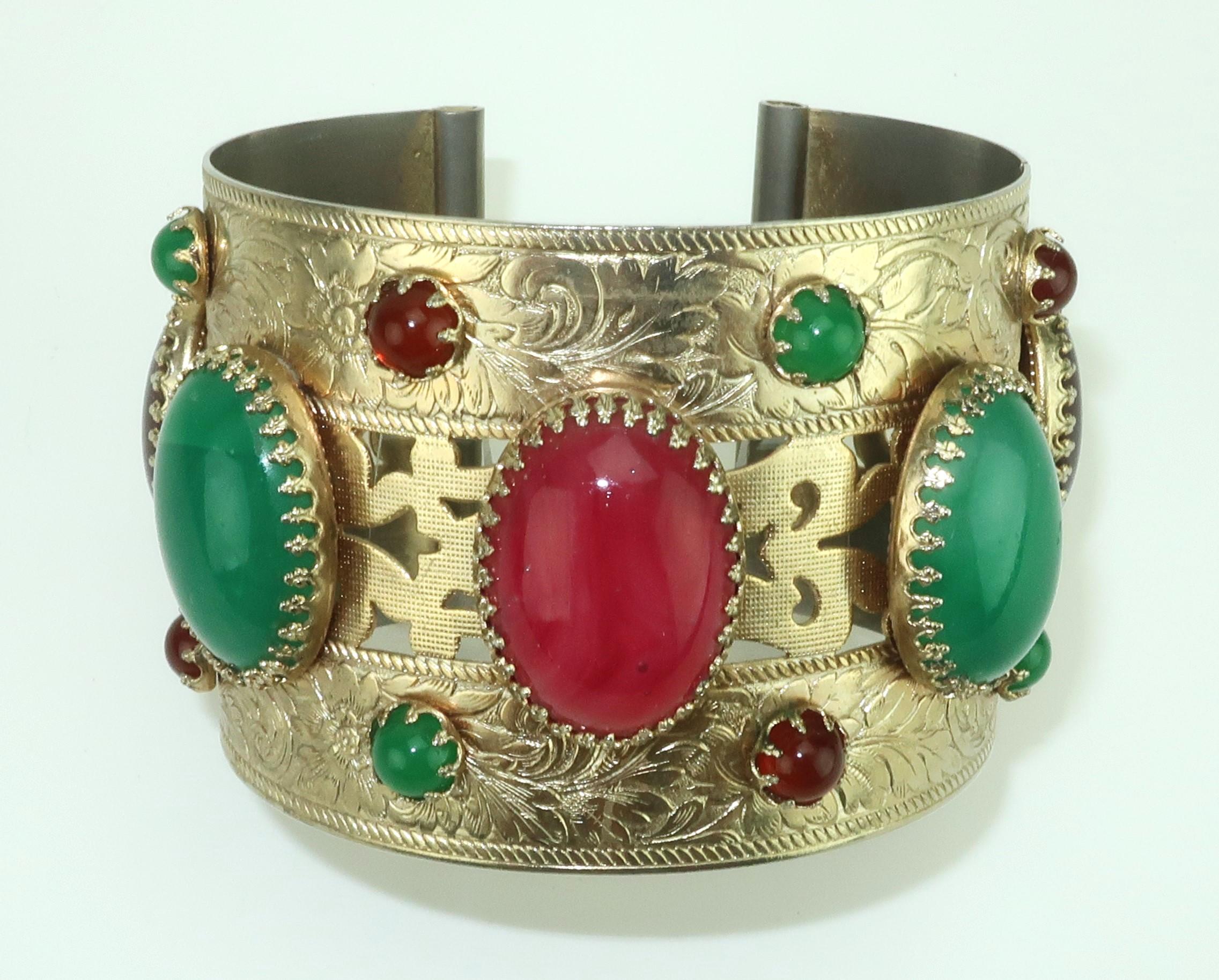 Bracciale vintage con finti cabochon in stile Asian Style in vendita 2