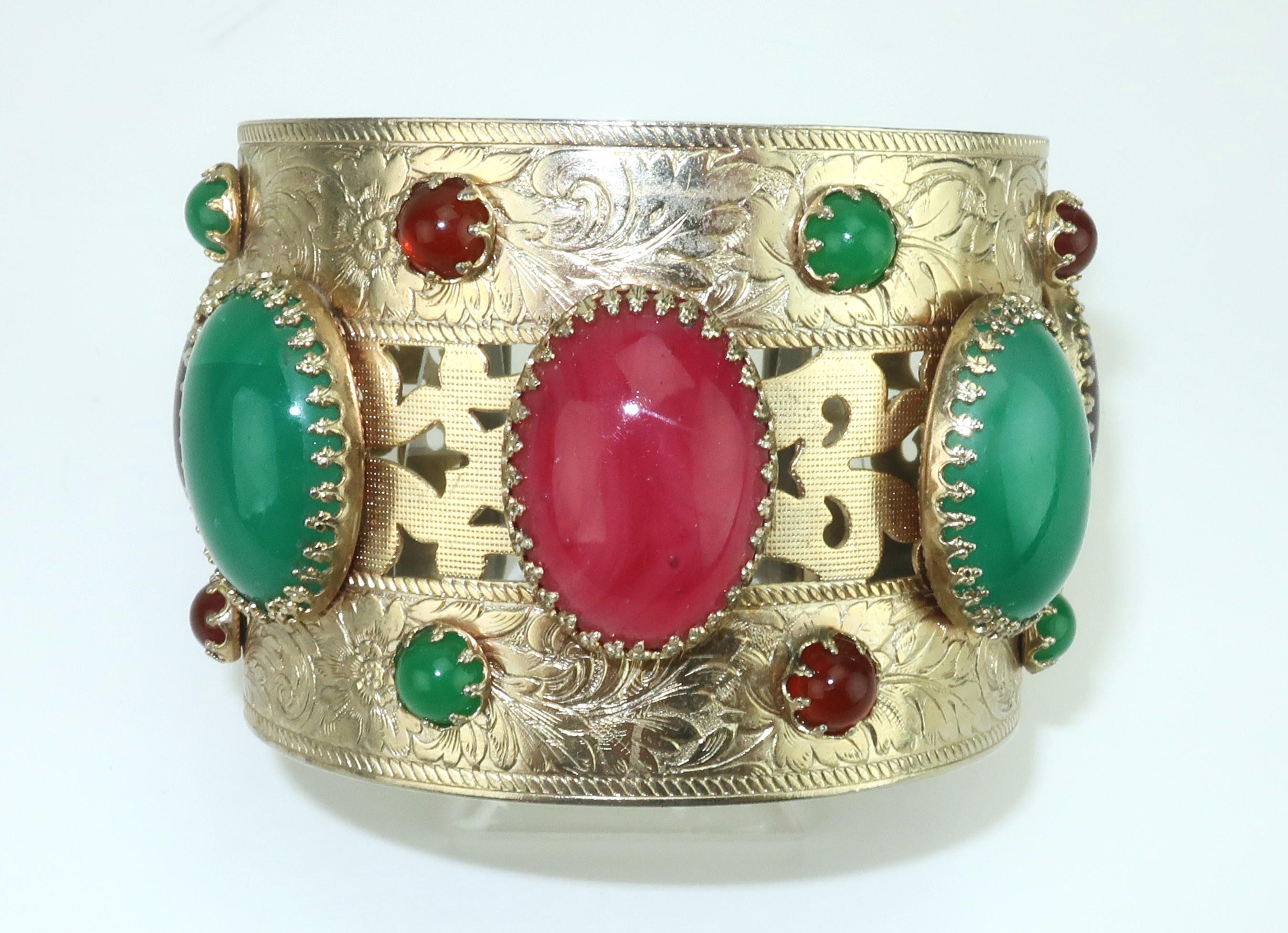 Bracciale vintage con finti cabochon in stile Asian Style in vendita 3