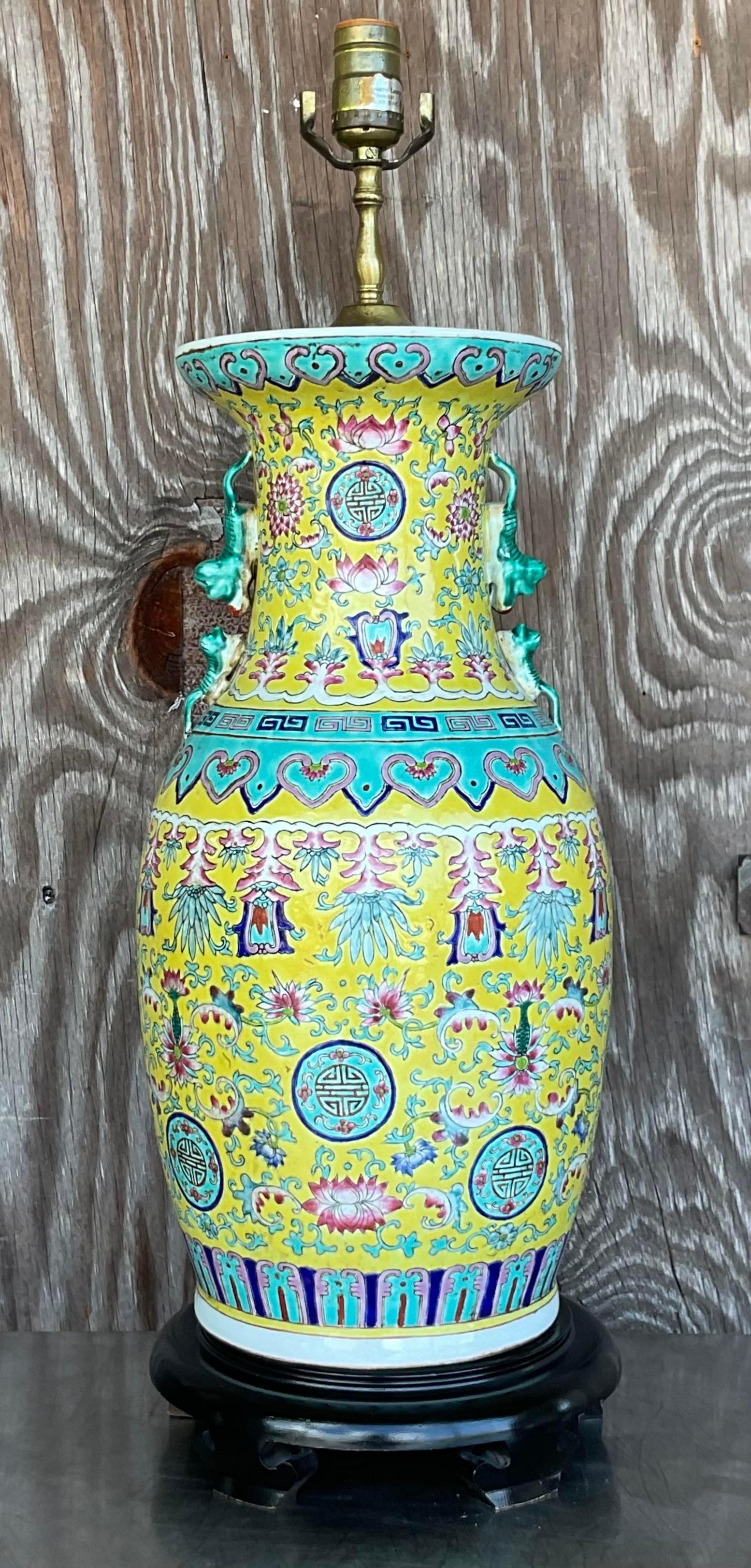 Asiatische Vintage-Tischlampe im Zustand „Gut“ im Angebot in west palm beach, FL