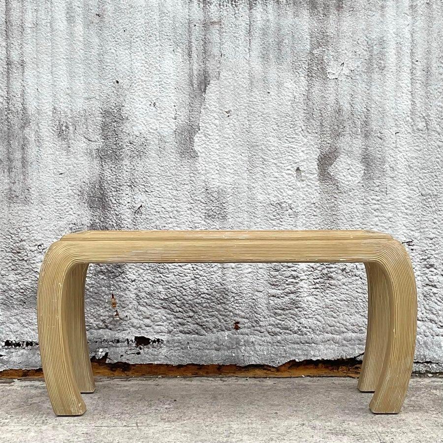 20ième siècle Table console asiatique lavée à la chaux Ming en vente