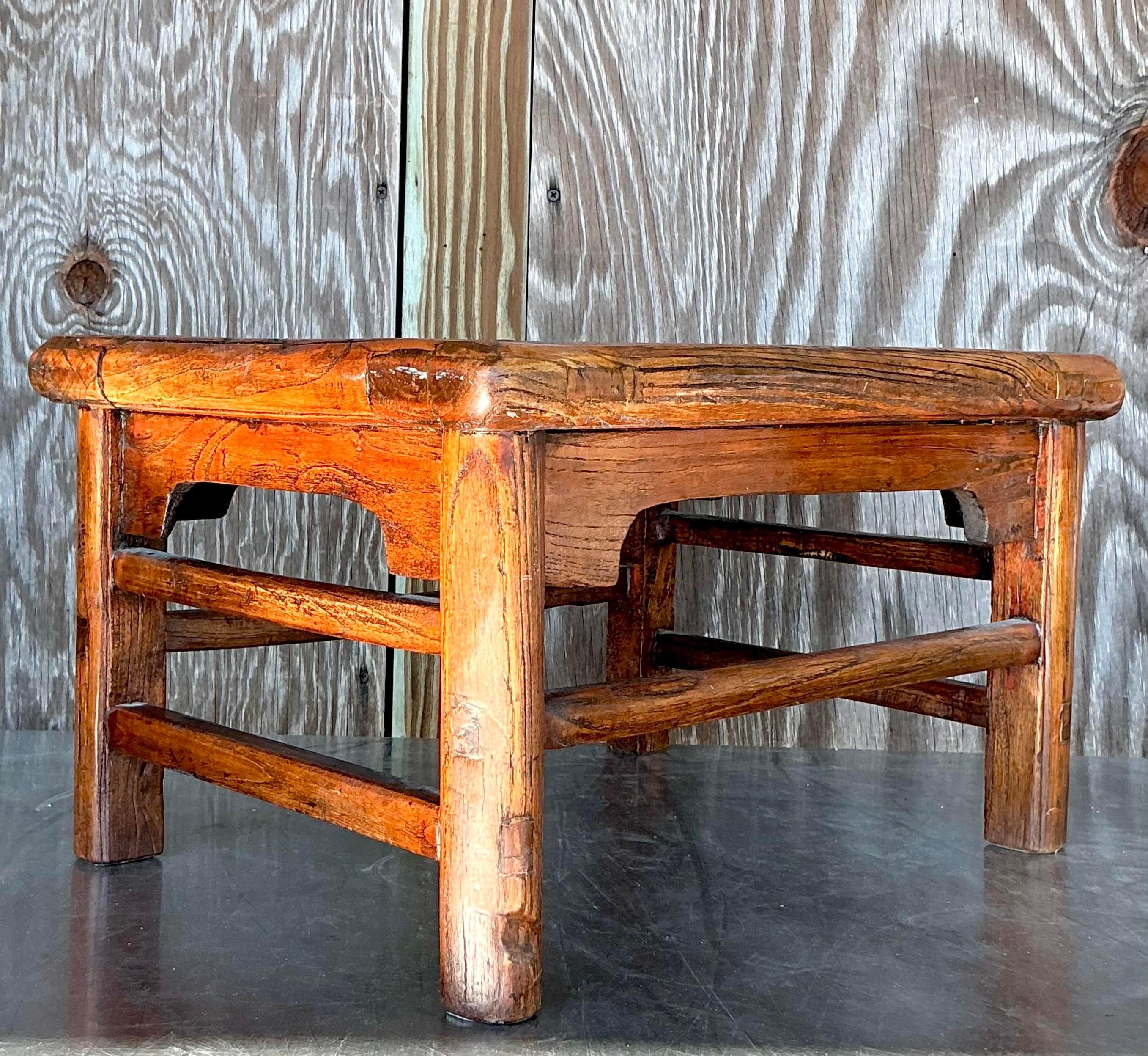 Tabouret bas vintage asiatique en rotin tressé Bon état à West Palm Beach, FL