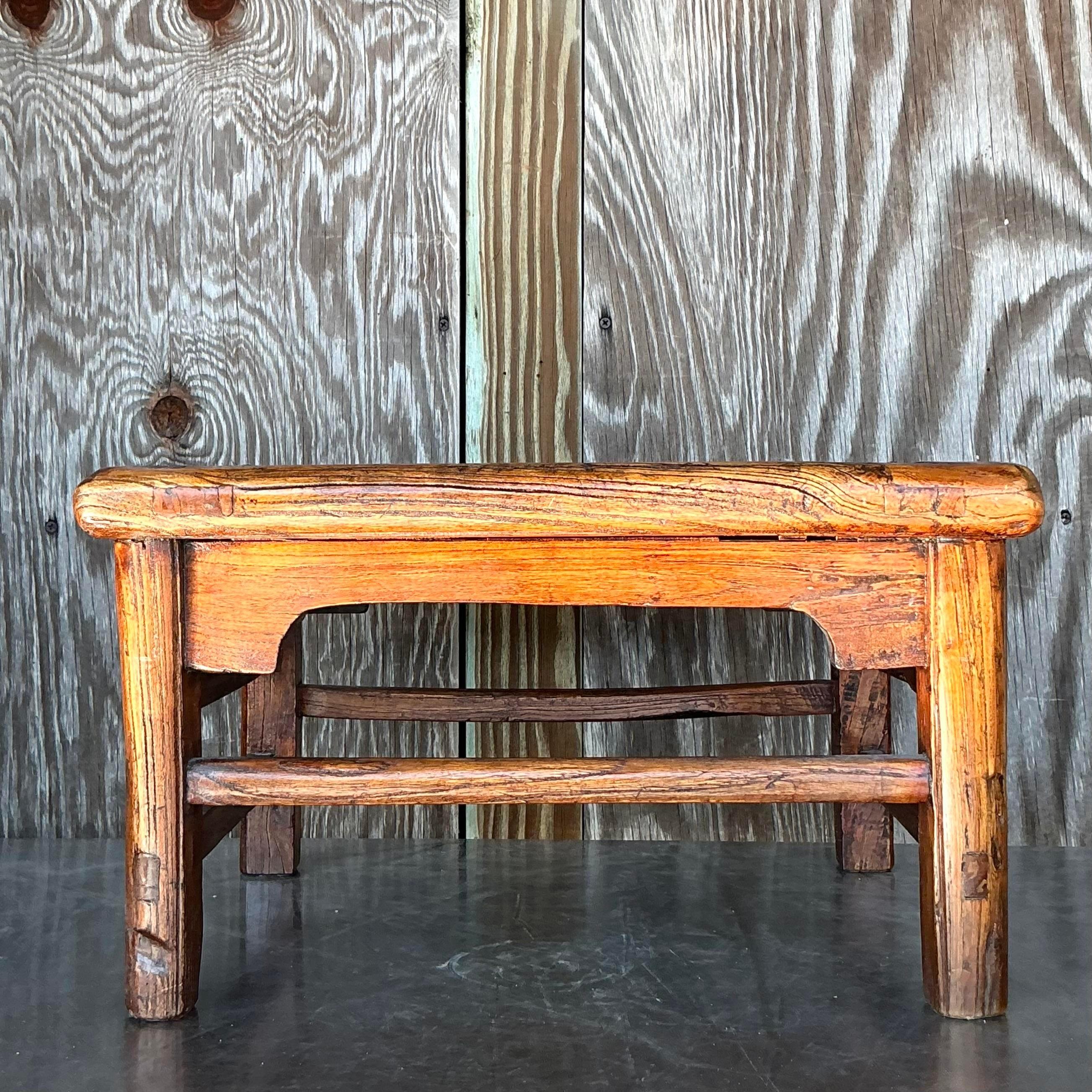 20ième siècle Tabouret bas vintage asiatique en rotin tressé