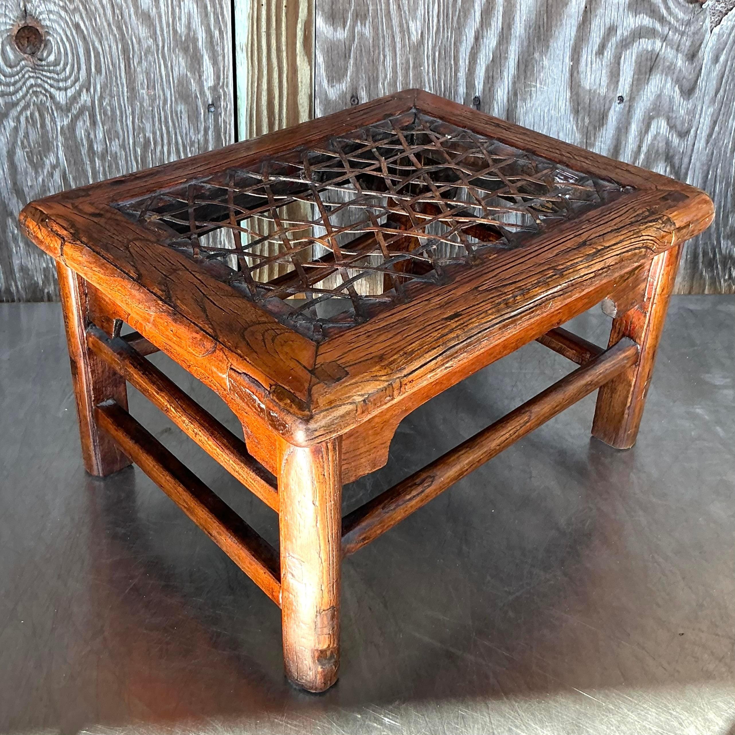 Rotin Tabouret bas vintage asiatique en rotin tressé