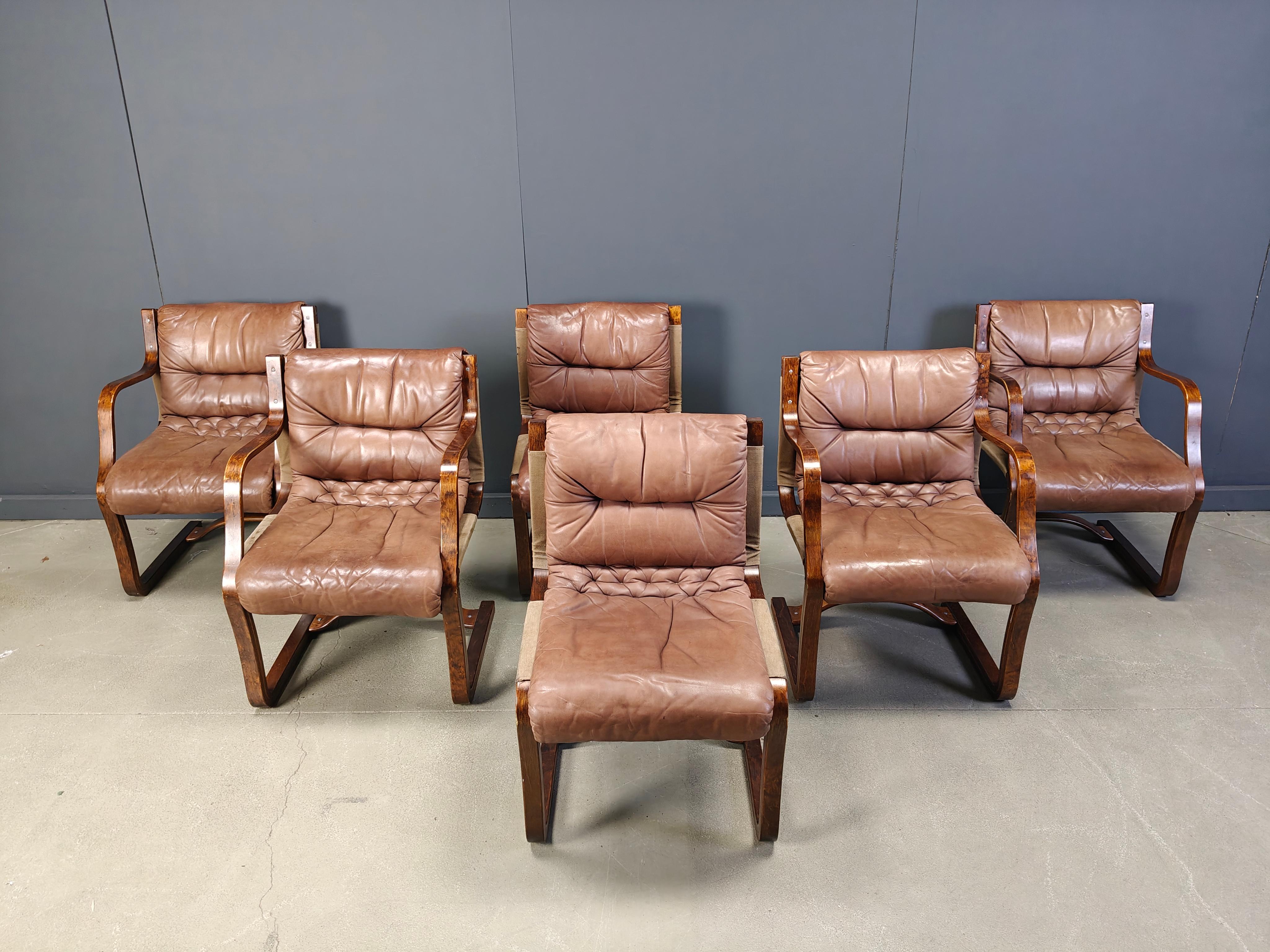Vintage Asko Pajamies Finlandia Sedie in pelle e compensato, set di 6 - Anni '70 in vendita 5