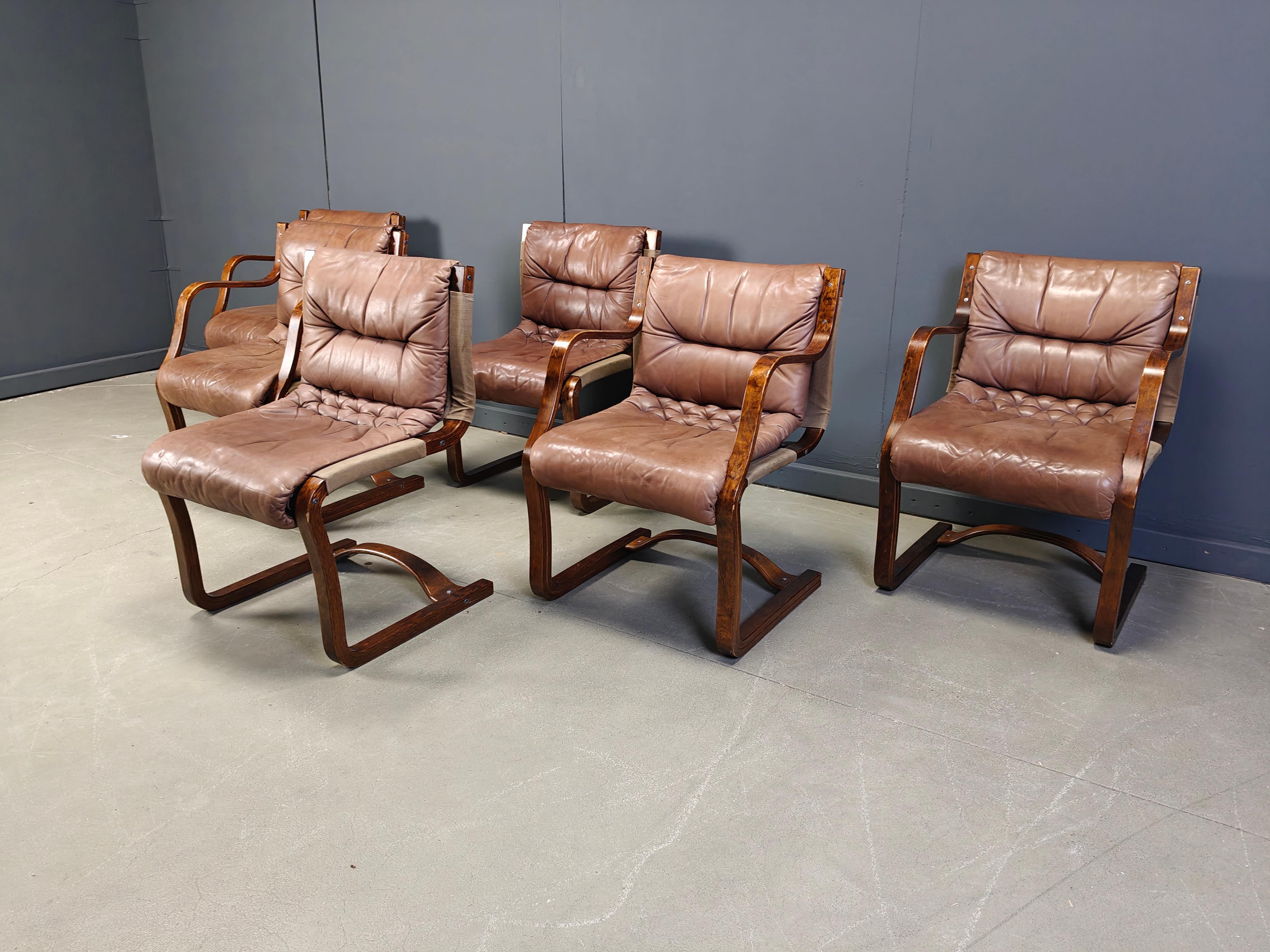 Vintage Asko Pajamies Finlandia Sedie in pelle e compensato, set di 6 - Anni '70 in vendita 1