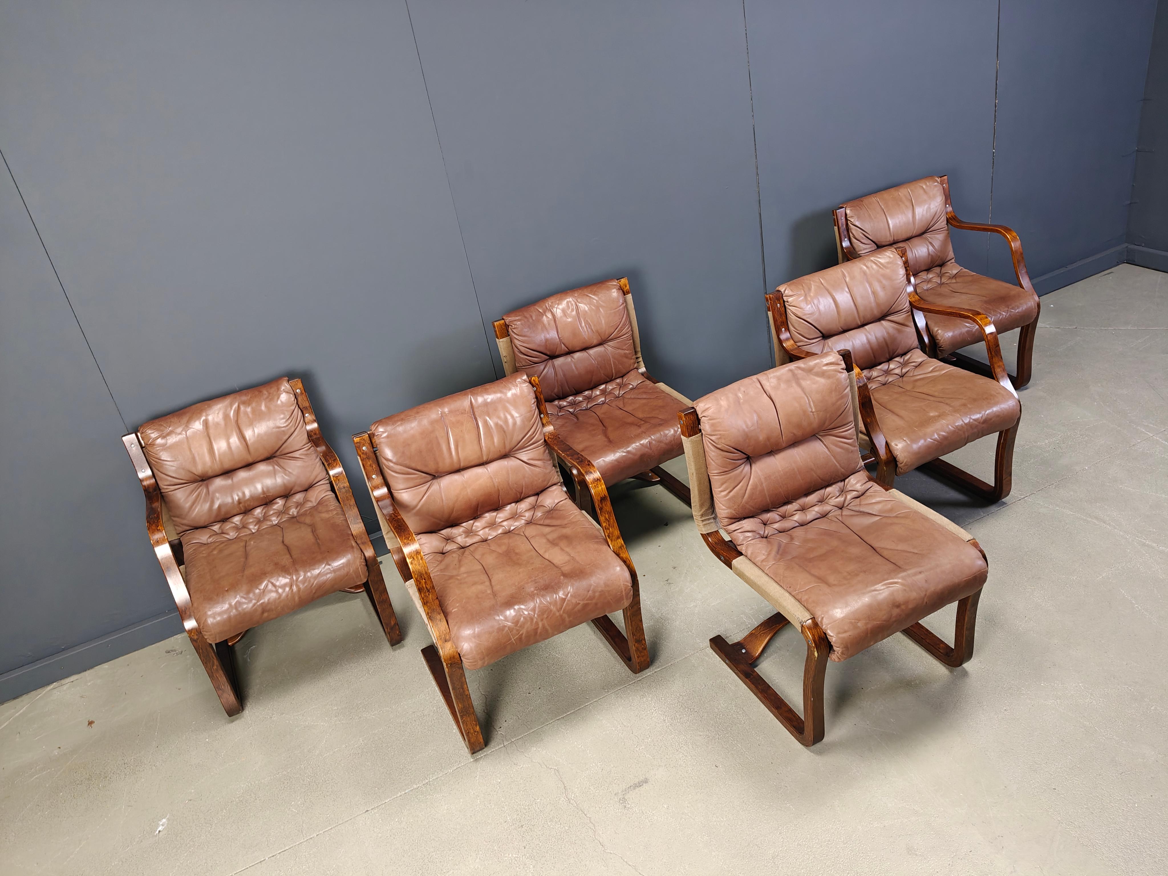 Vintage Asko Pajamies Finlandia Sedie in pelle e compensato, set di 6 - Anni '70 in vendita 2