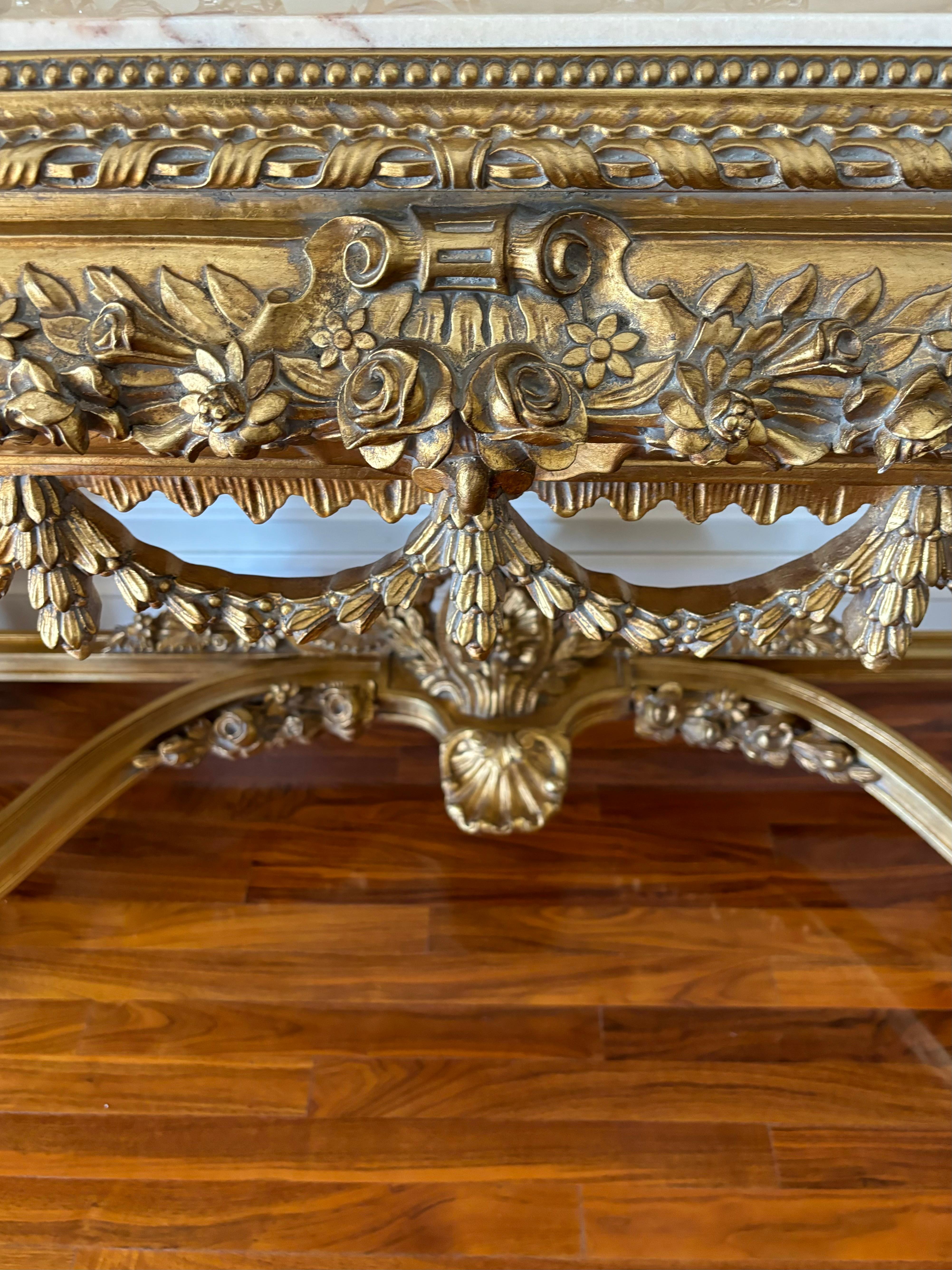 Vintage Asnaghi Interiors Carved Giltwood Console Table With Polished Marble Top In Good Condition For Sale In Hopewell, NJ