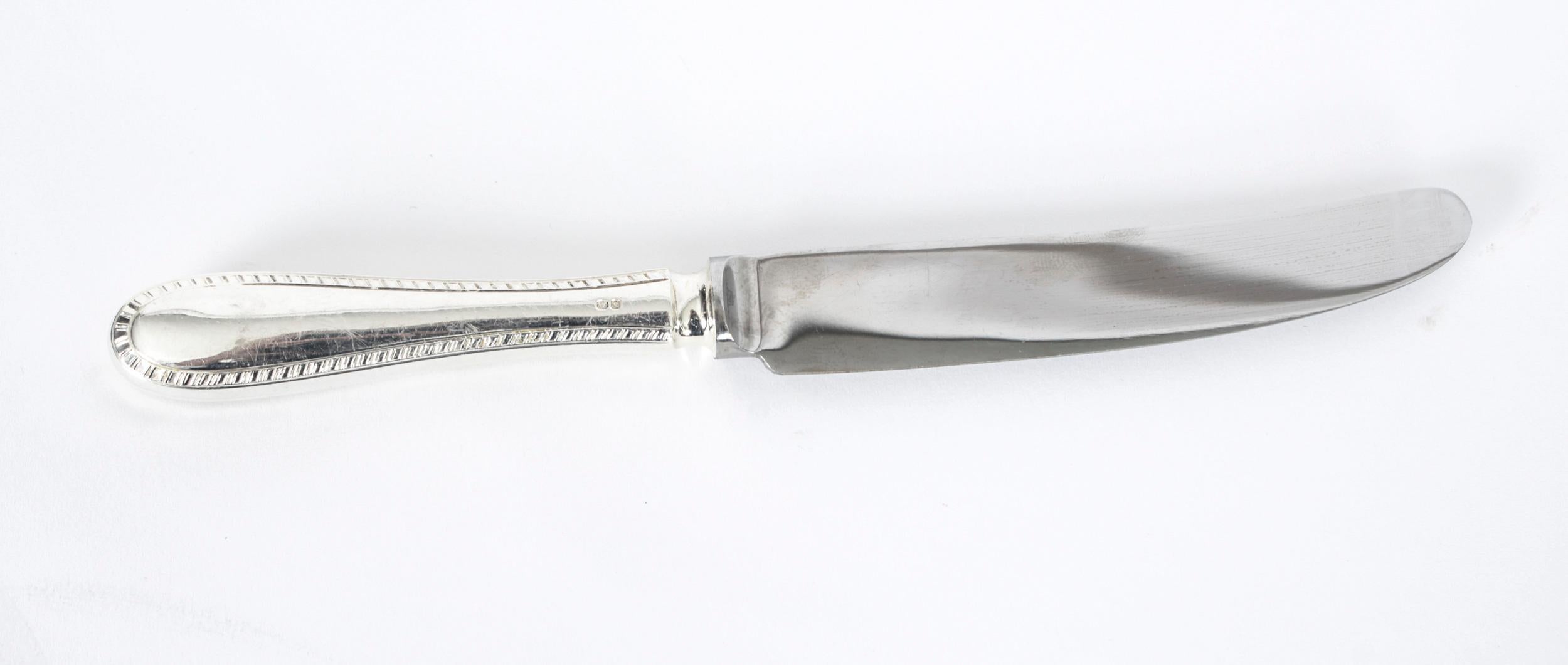 Vintage Asprey 12 Place Canteen Sterling Silver Cutlery Dated 1974, 20th C 6