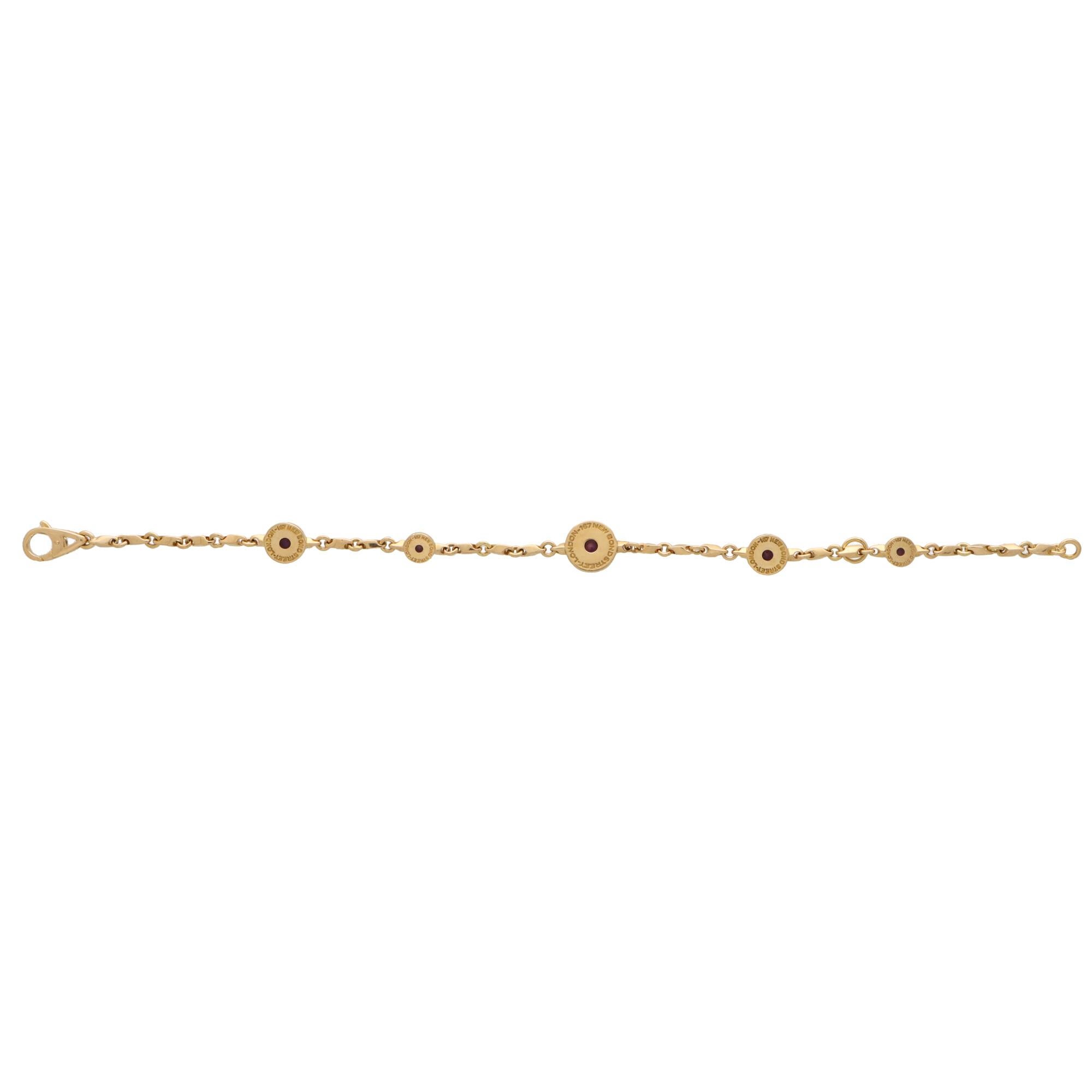 Taille cabochon Asprey, bracelet vintage en or jaune 18 carats serti de 167 boutons d'améthyste