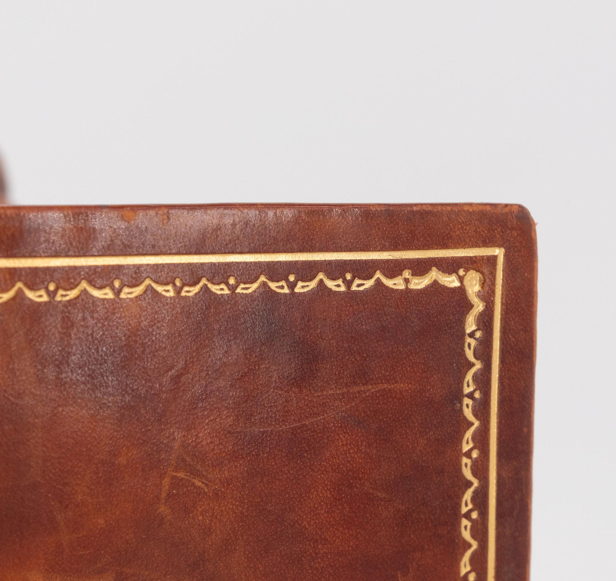 Reggilibri d'epoca Asprey & Co in pelle e dorati, modellati come libri aperti in vendita 3