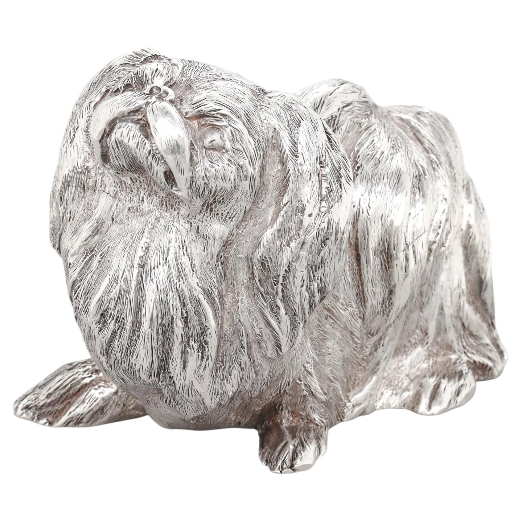 Modèle figuratif vintage en argent sterling Asprey représentant un pékinois ou presse-papier