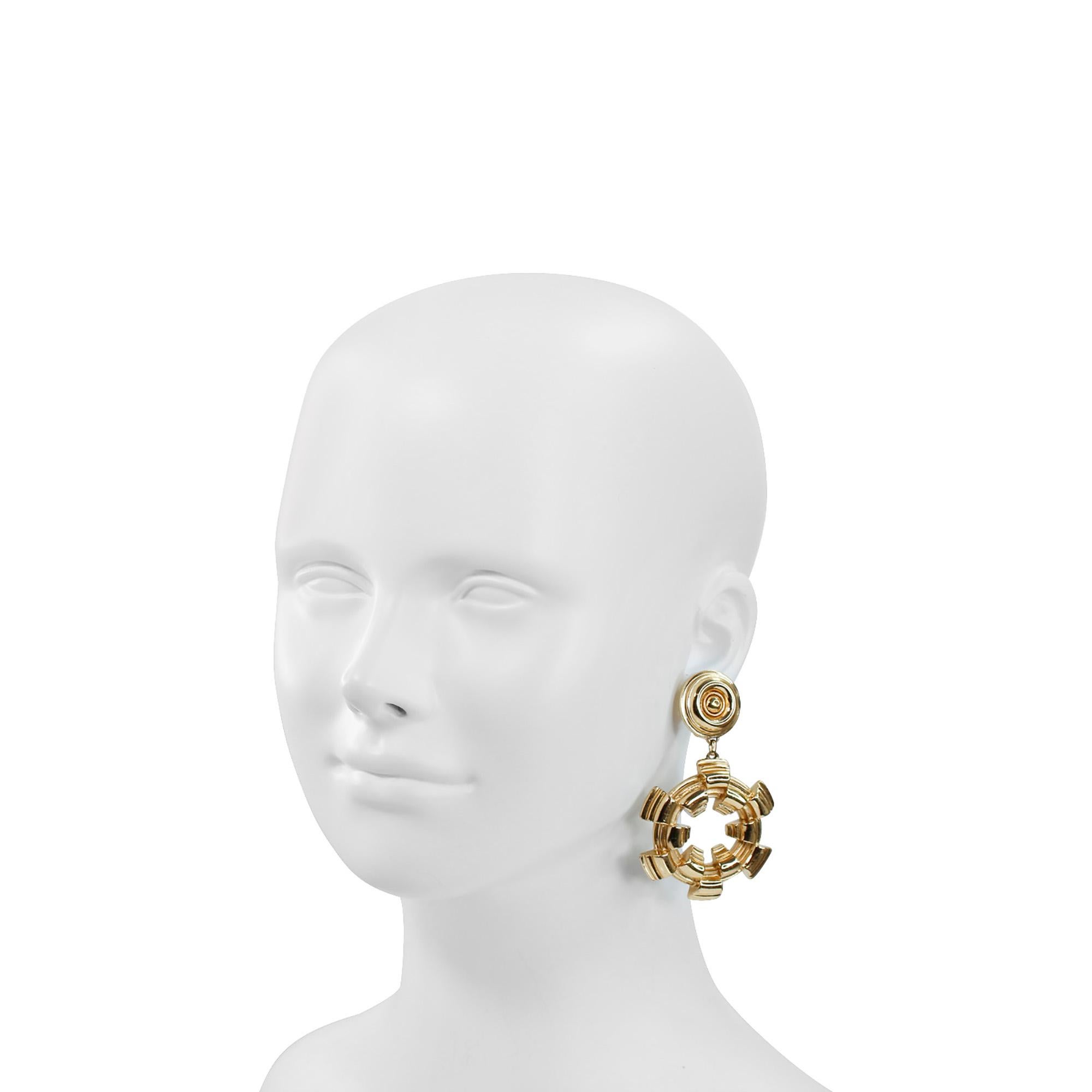 Vintage Atalante Heavy Gold Tone  Dangling Hoops Circa 1980s In Good Condition For Sale In New York, NY