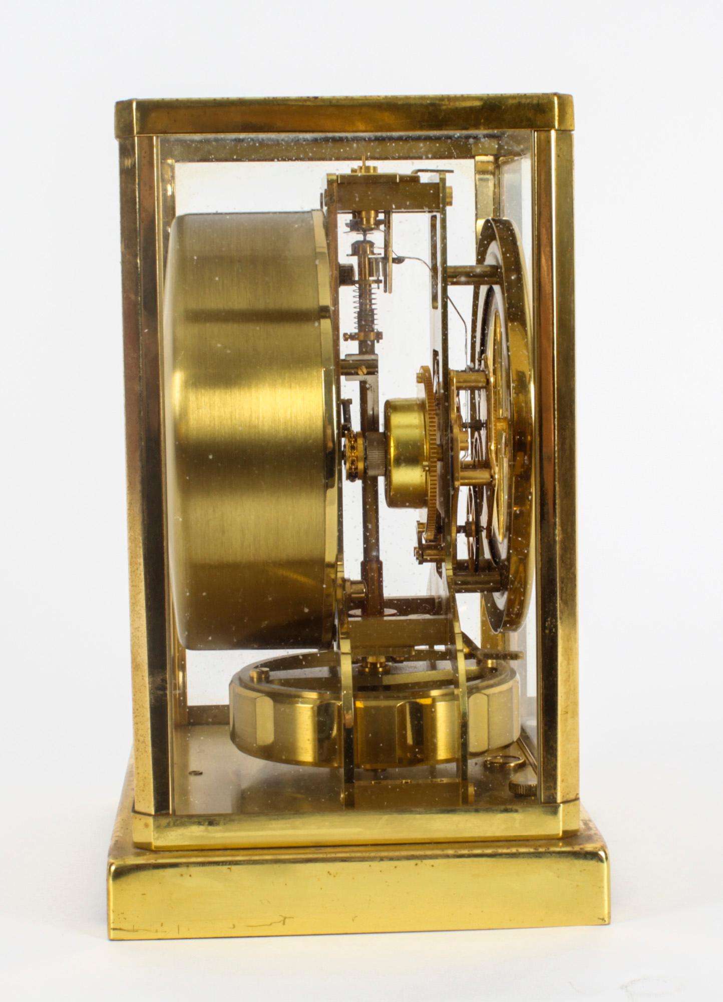 Pendule de cheminée vintage Atmos Jaeger Le Coultre, milieu du 20e siècle 1